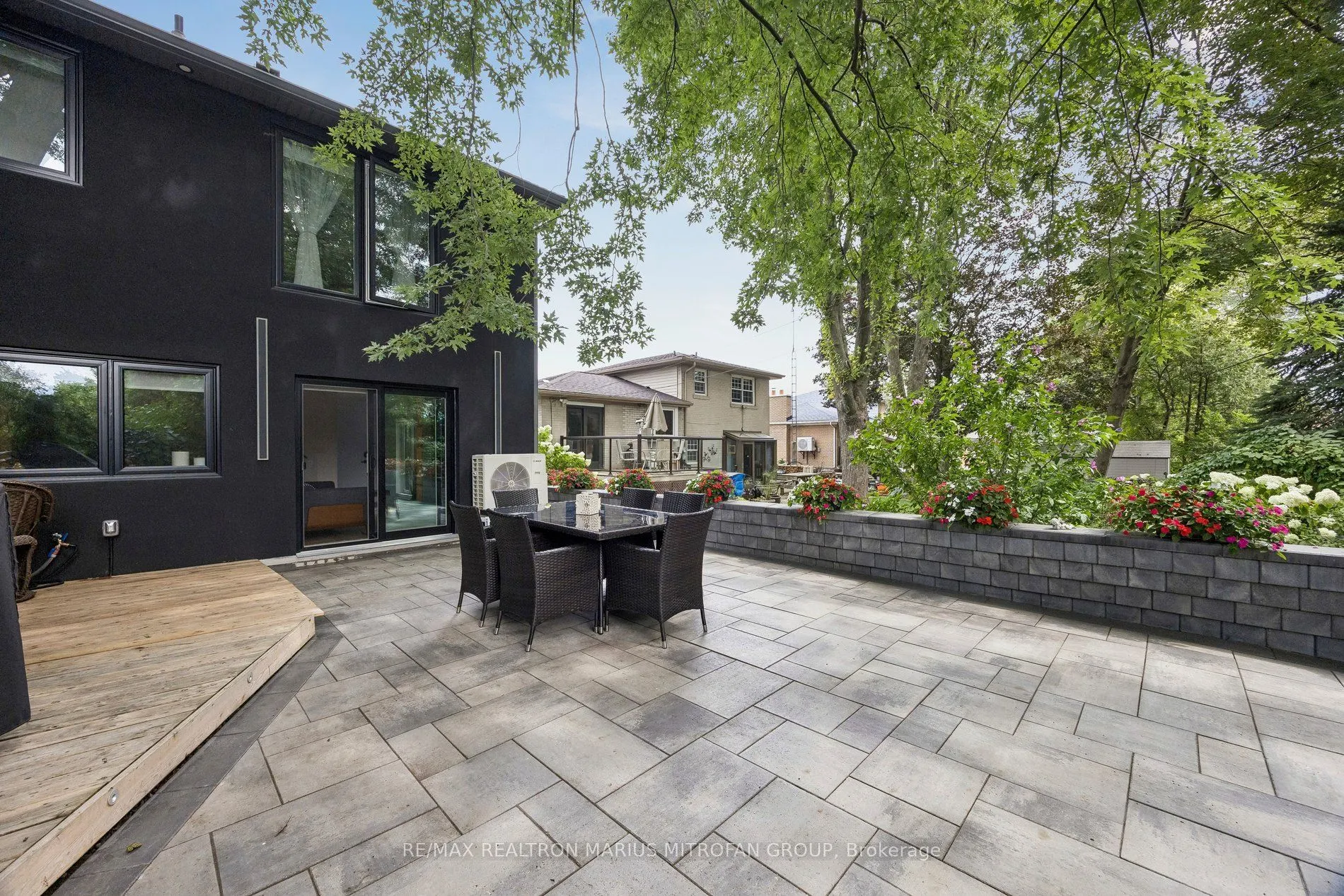 21 Toynbee Trail