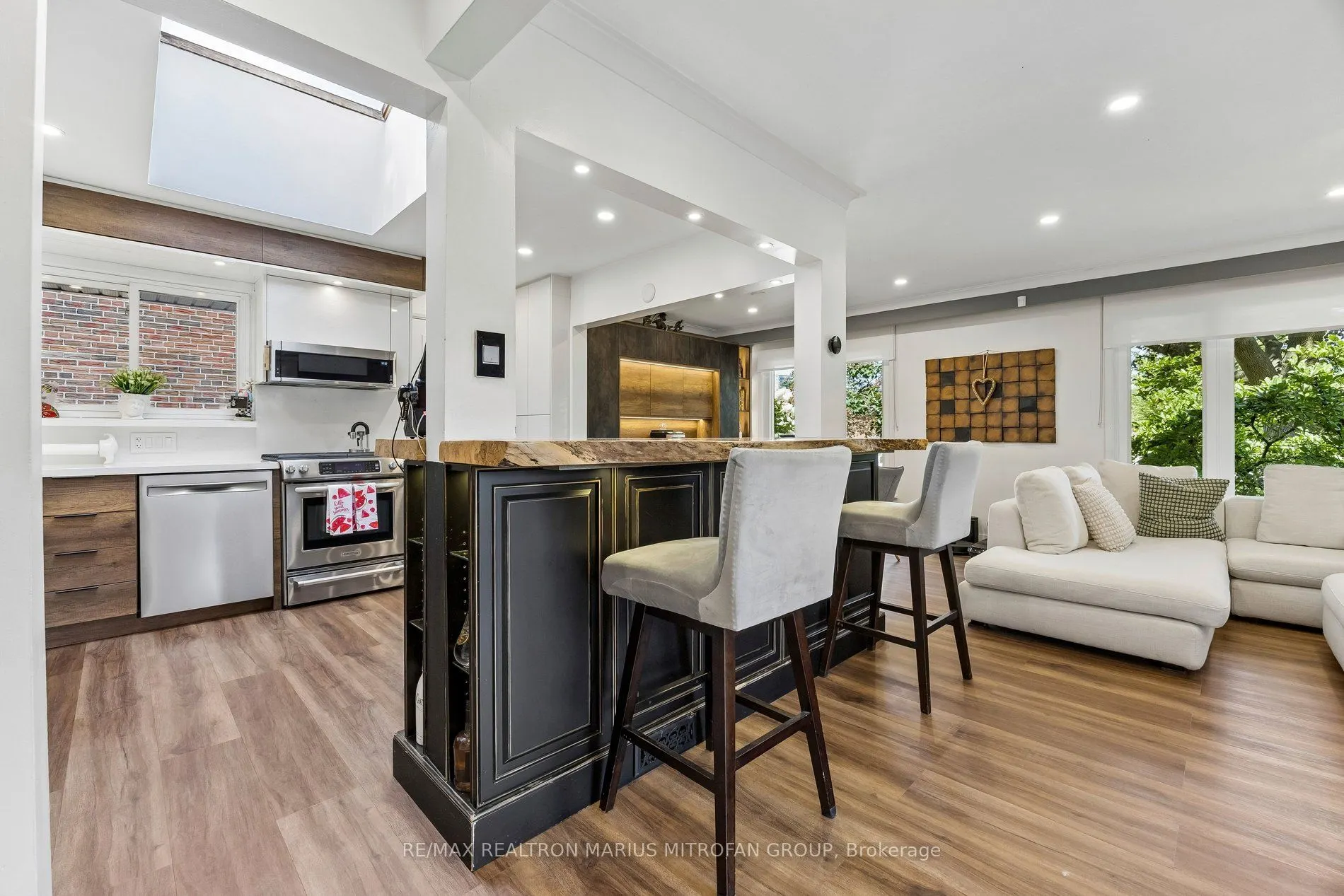 21 Toynbee Trail