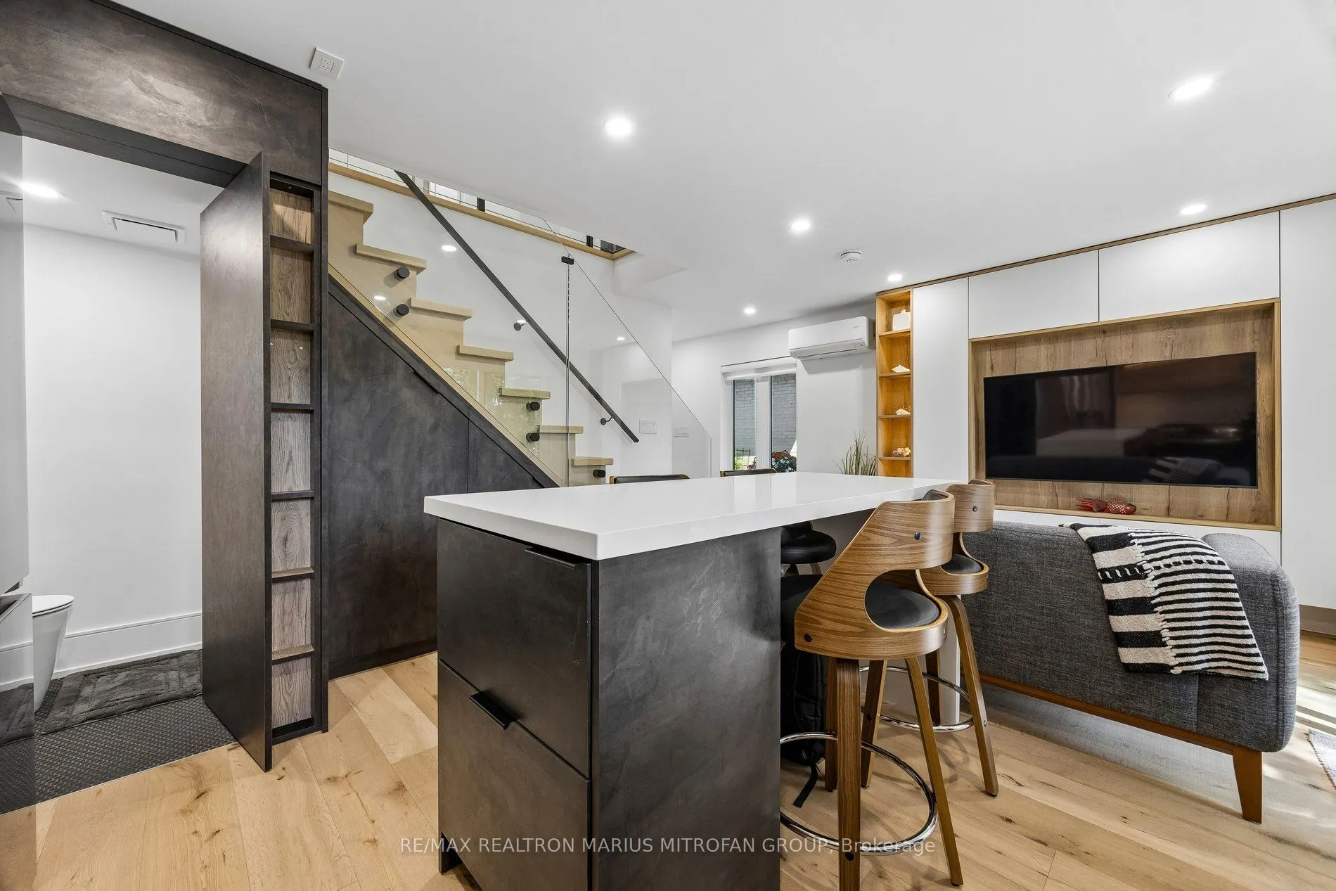 21 Toynbee Trail