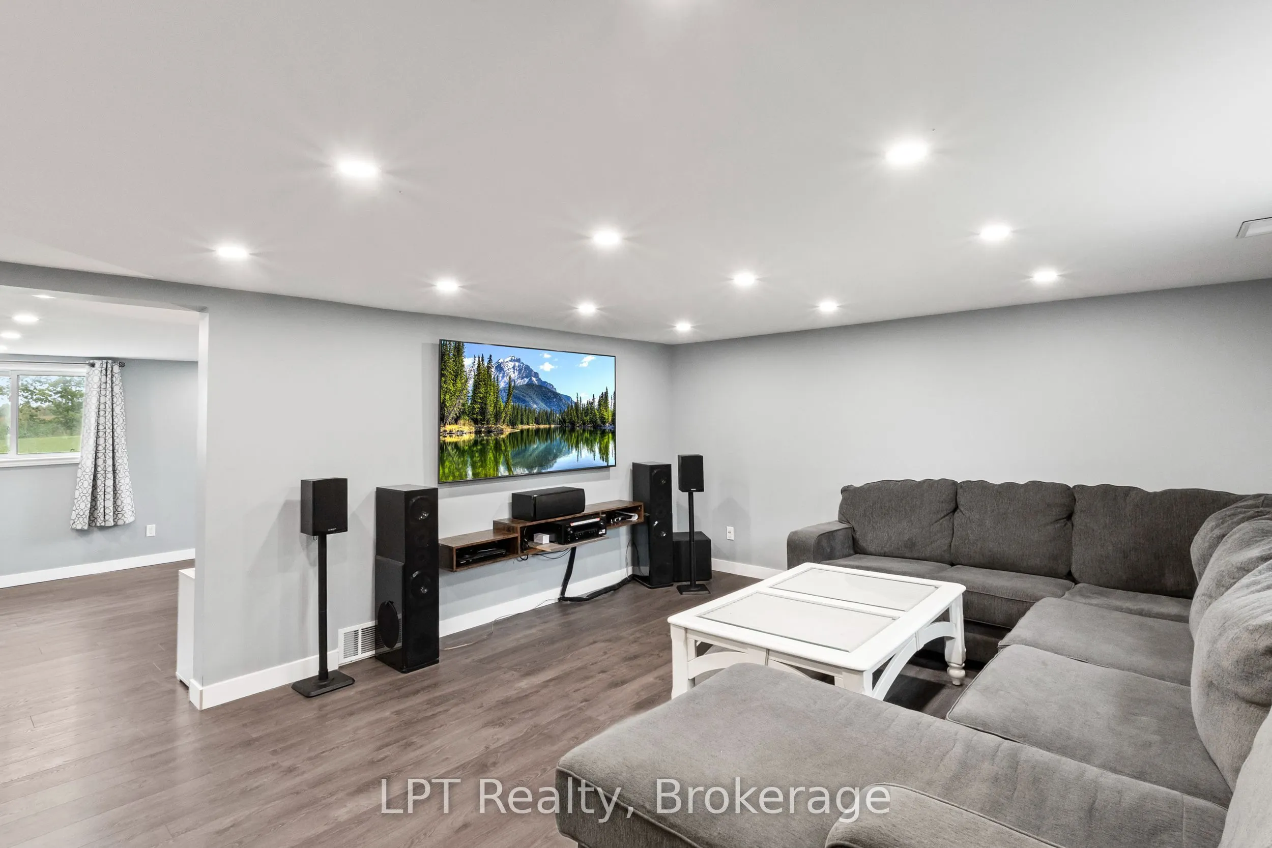 9 Lakeview Avenue