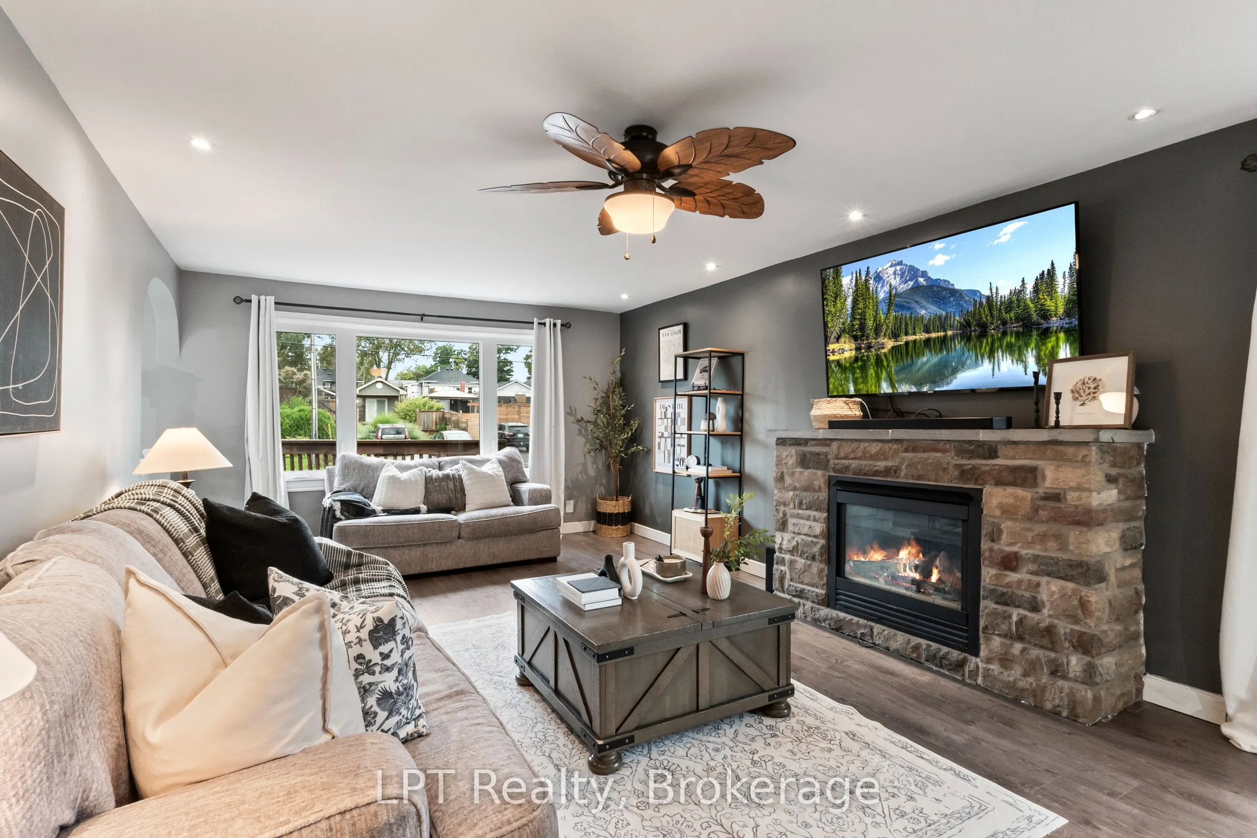 9 Lakeview Avenue
