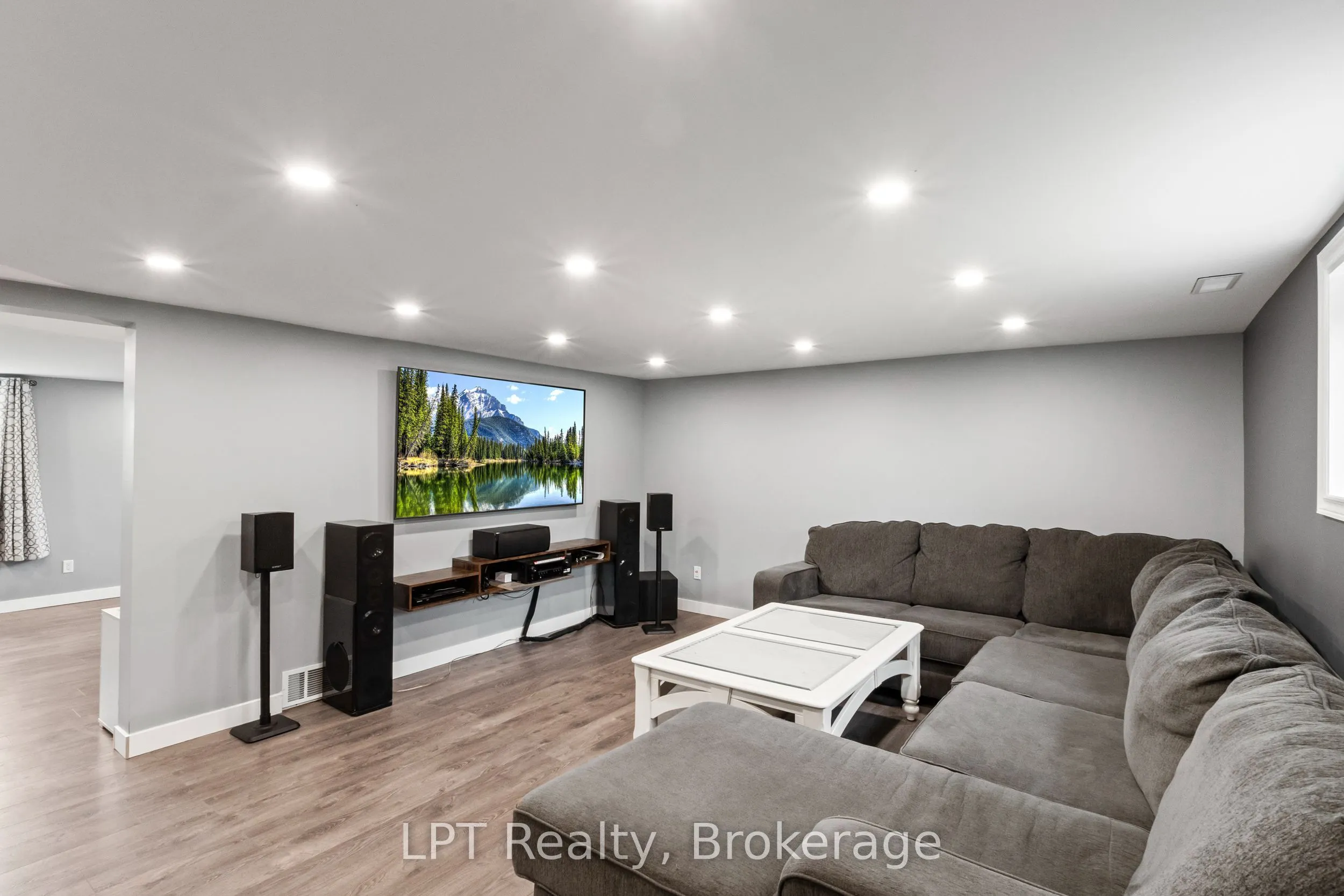 9 Lakeview Avenue