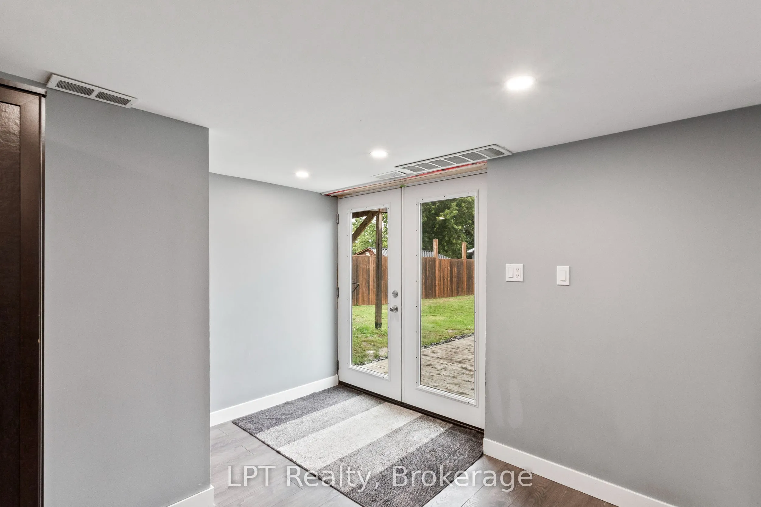 9 Lakeview Avenue