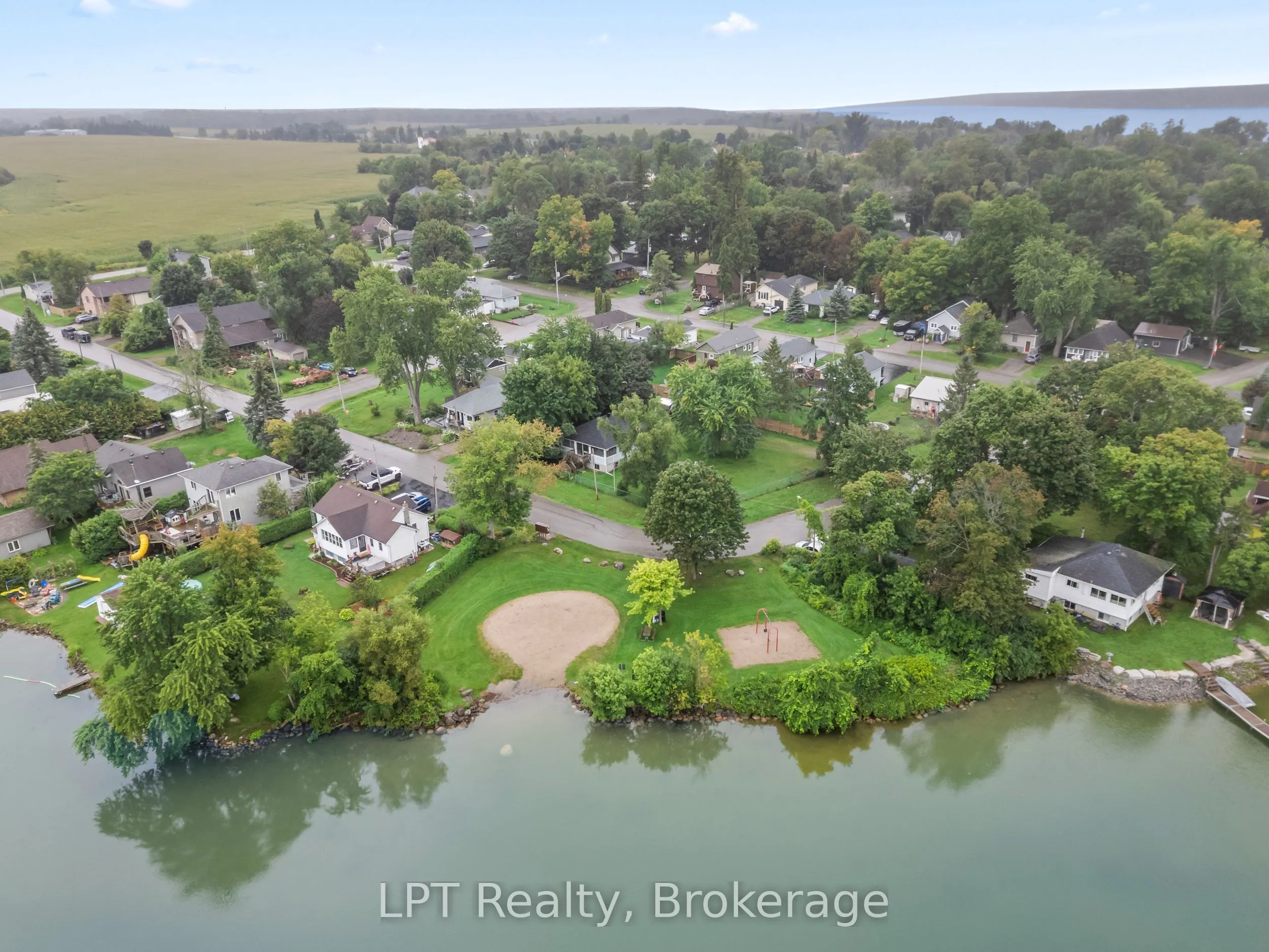 9 Lakeview Avenue
