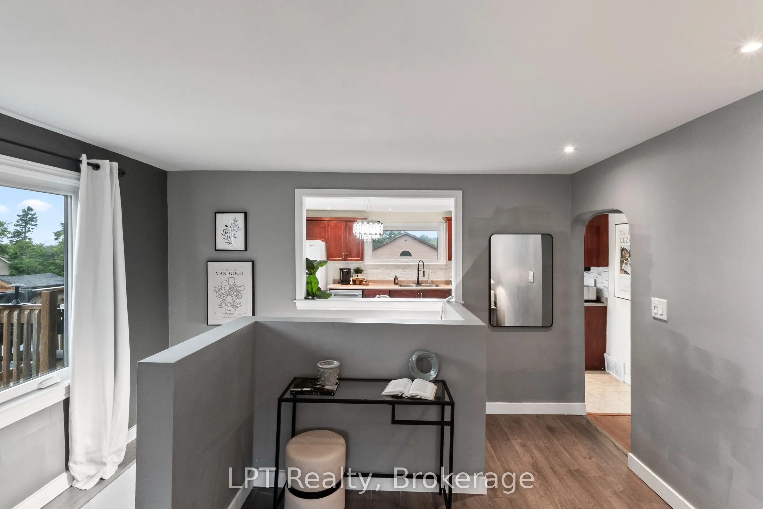 9 Lakeview Avenue