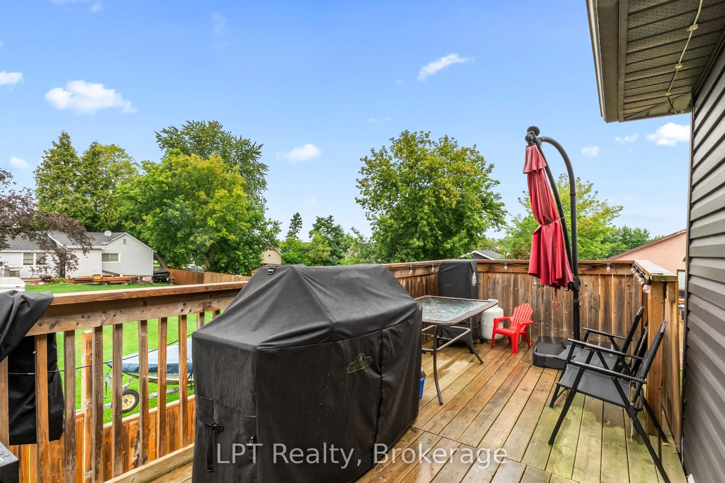 9 Lakeview Avenue