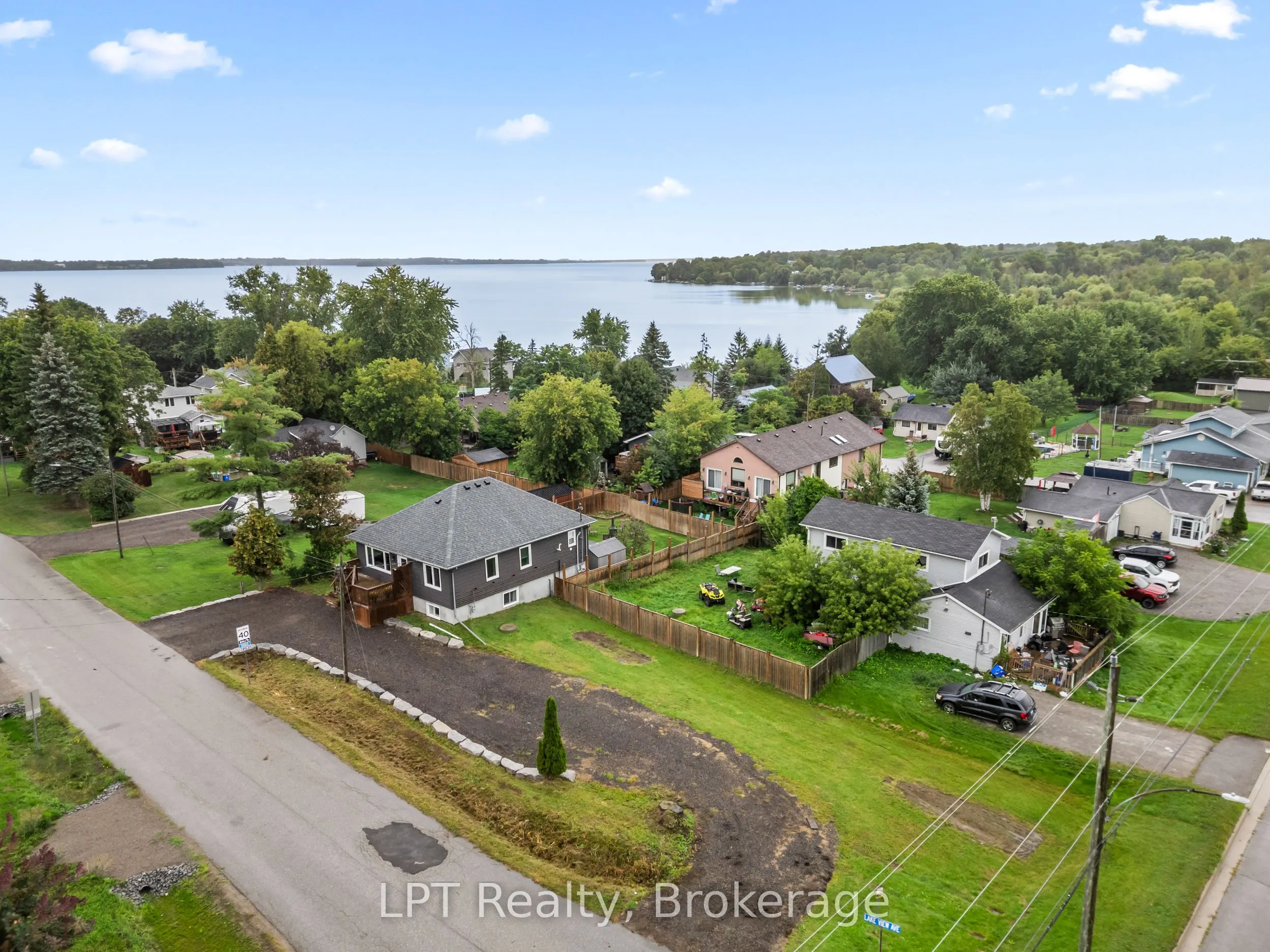 9 Lakeview Avenue