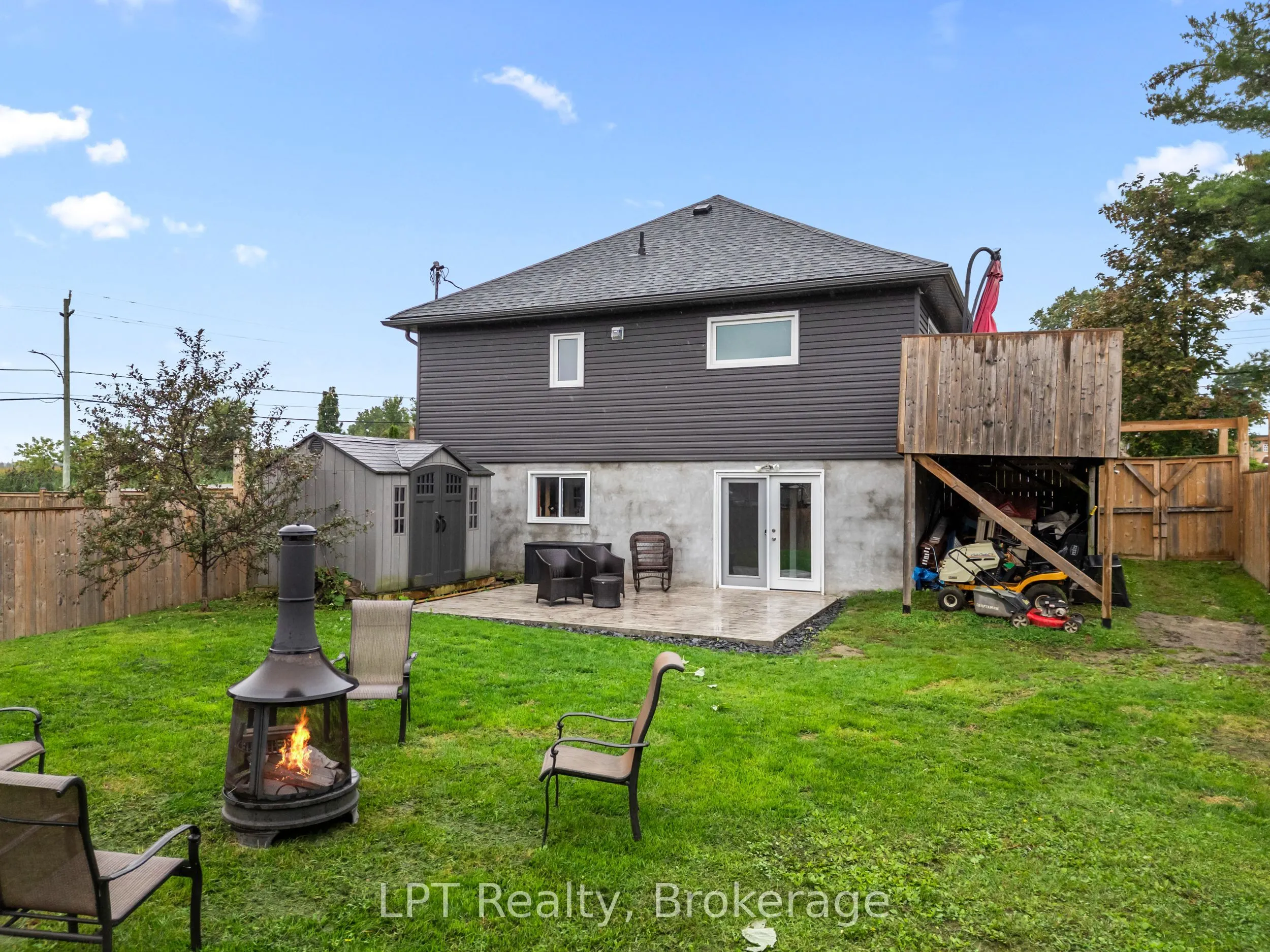 9 Lakeview Avenue