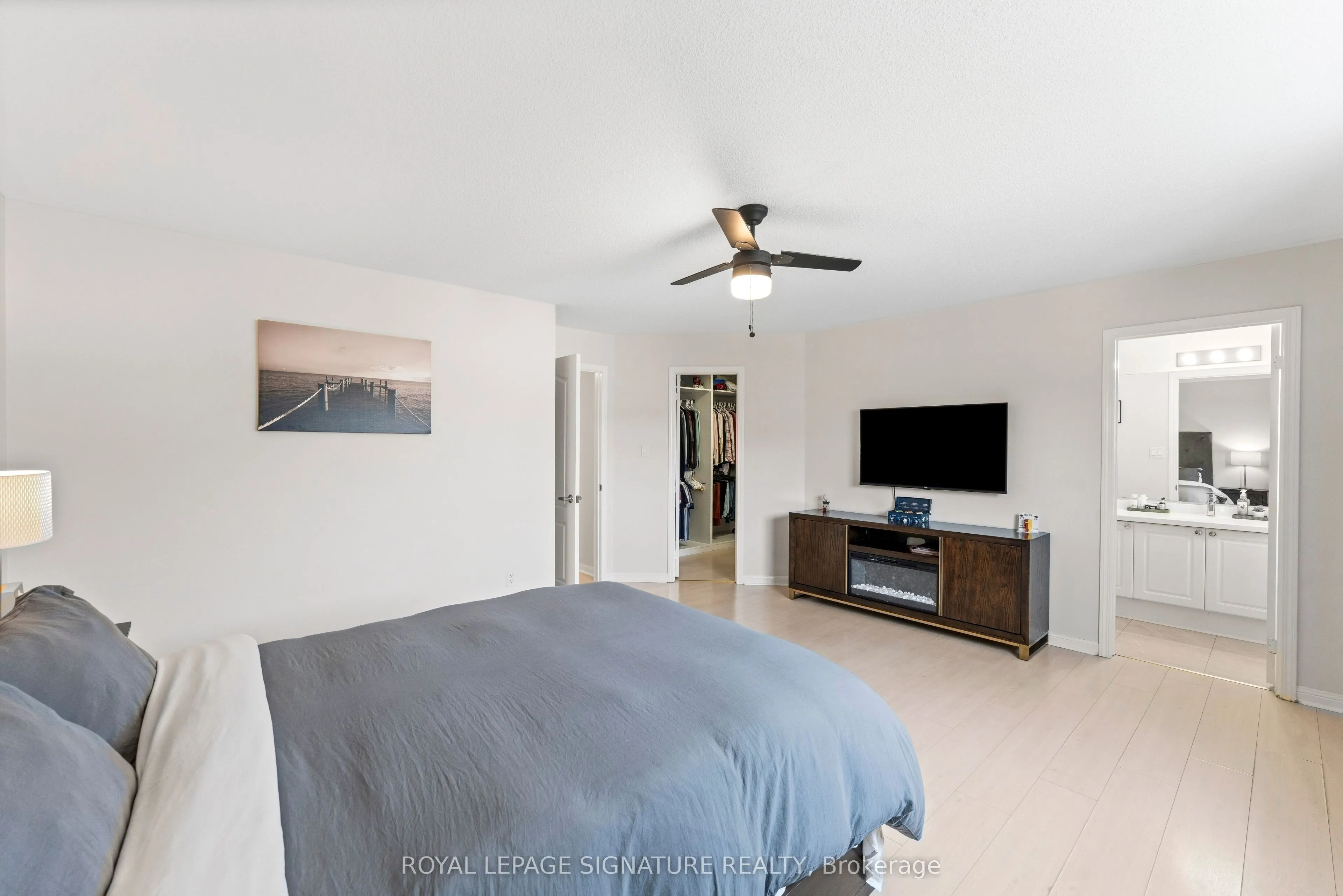 16 Beacham Crescent