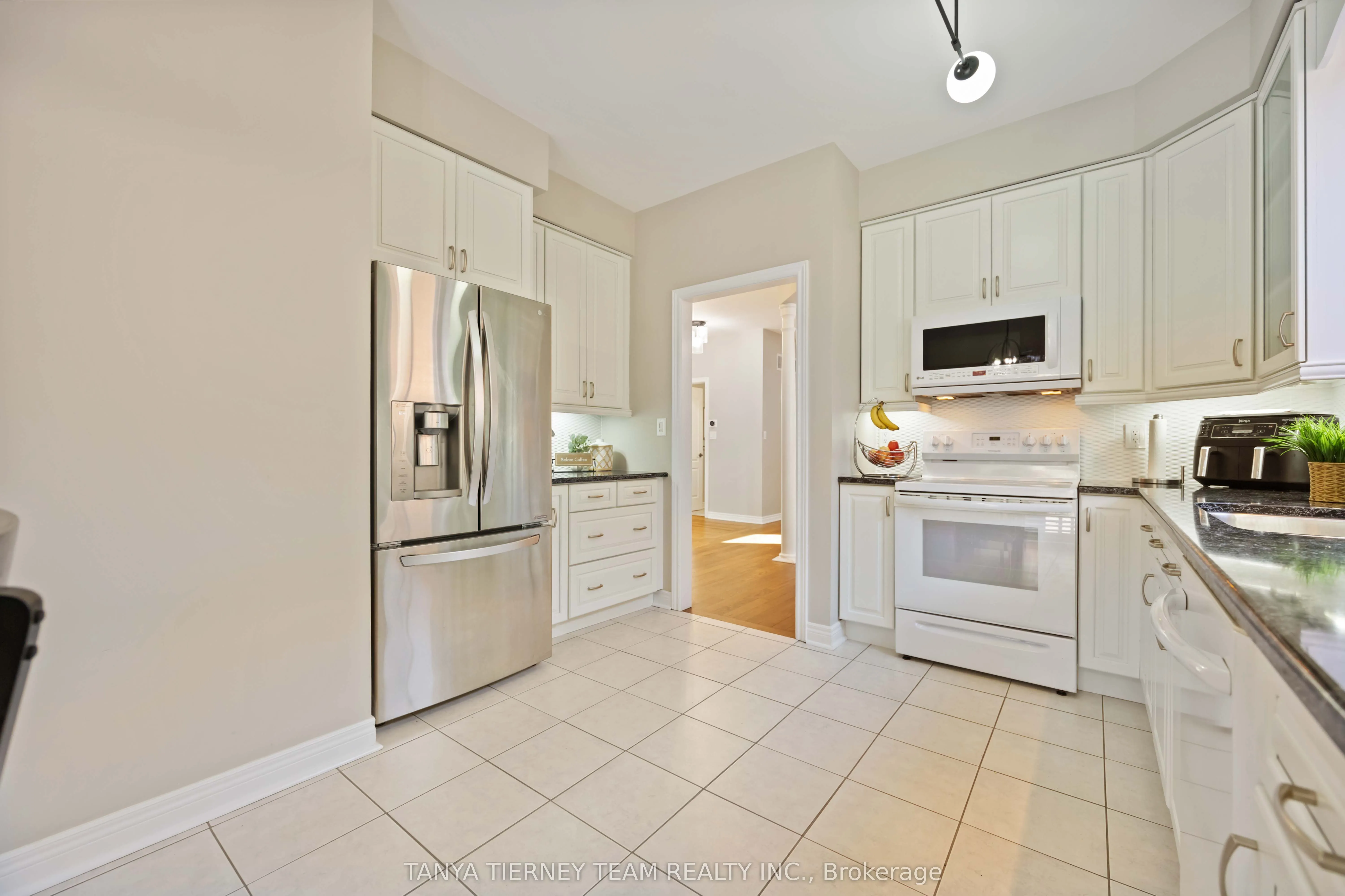 16 Cody Avenue