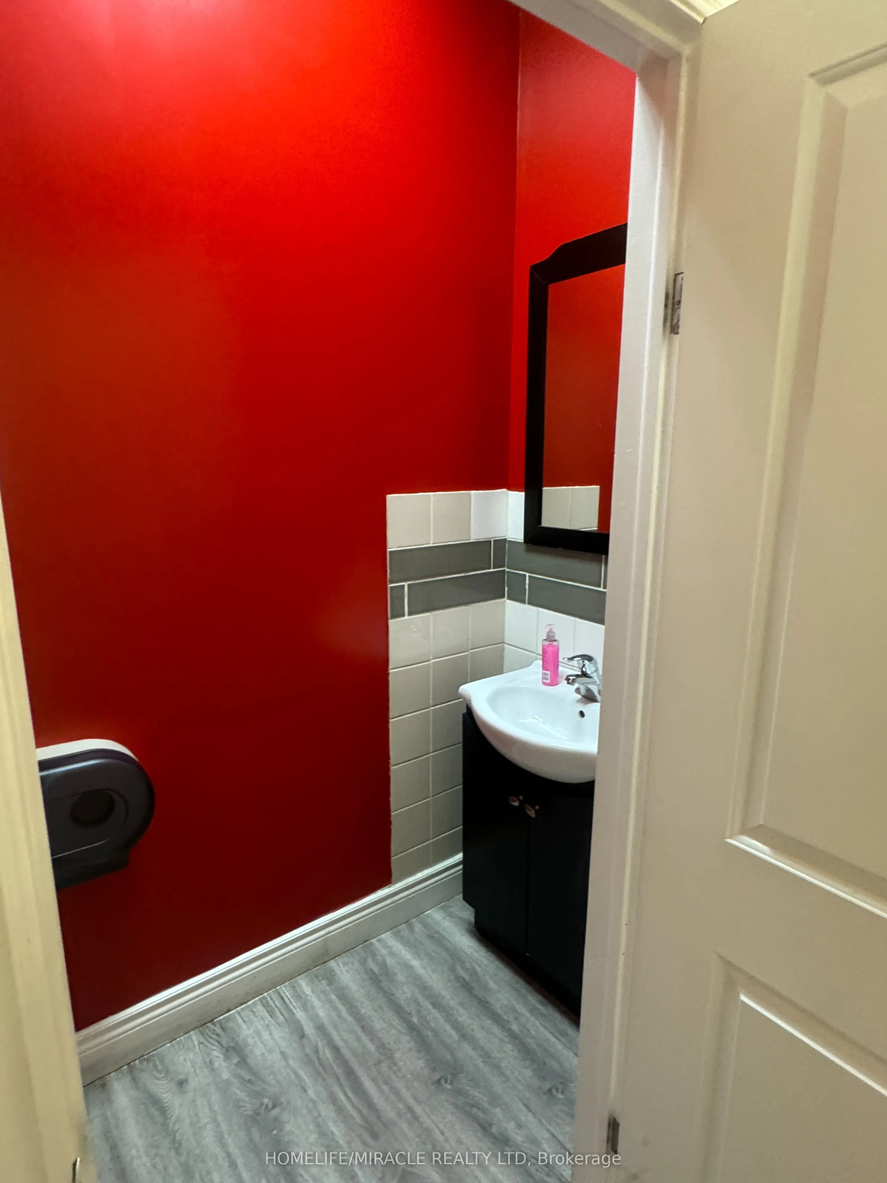 4379 Kingston Road #4