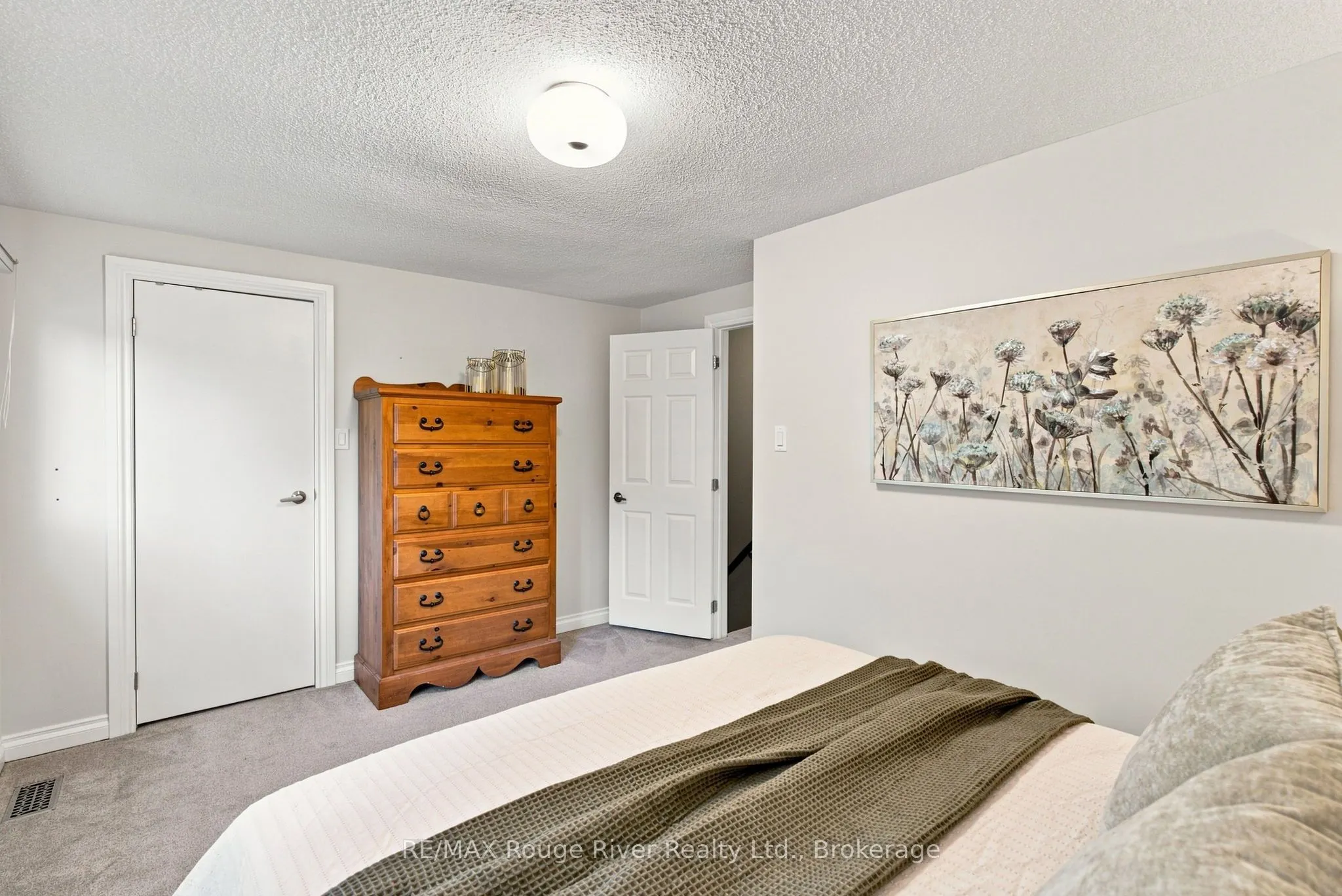 49 Fisher Crescent