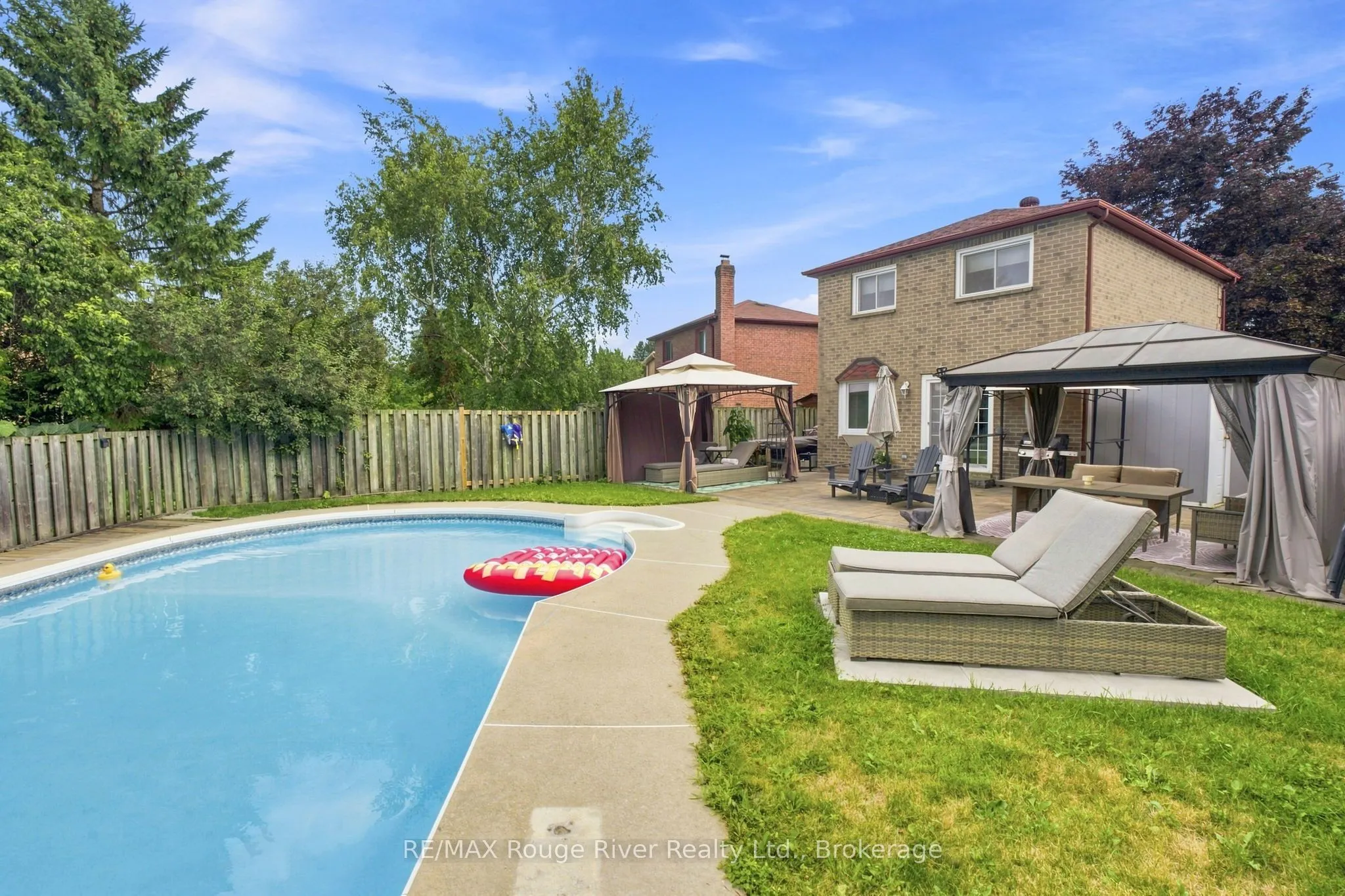 49 Fisher Crescent