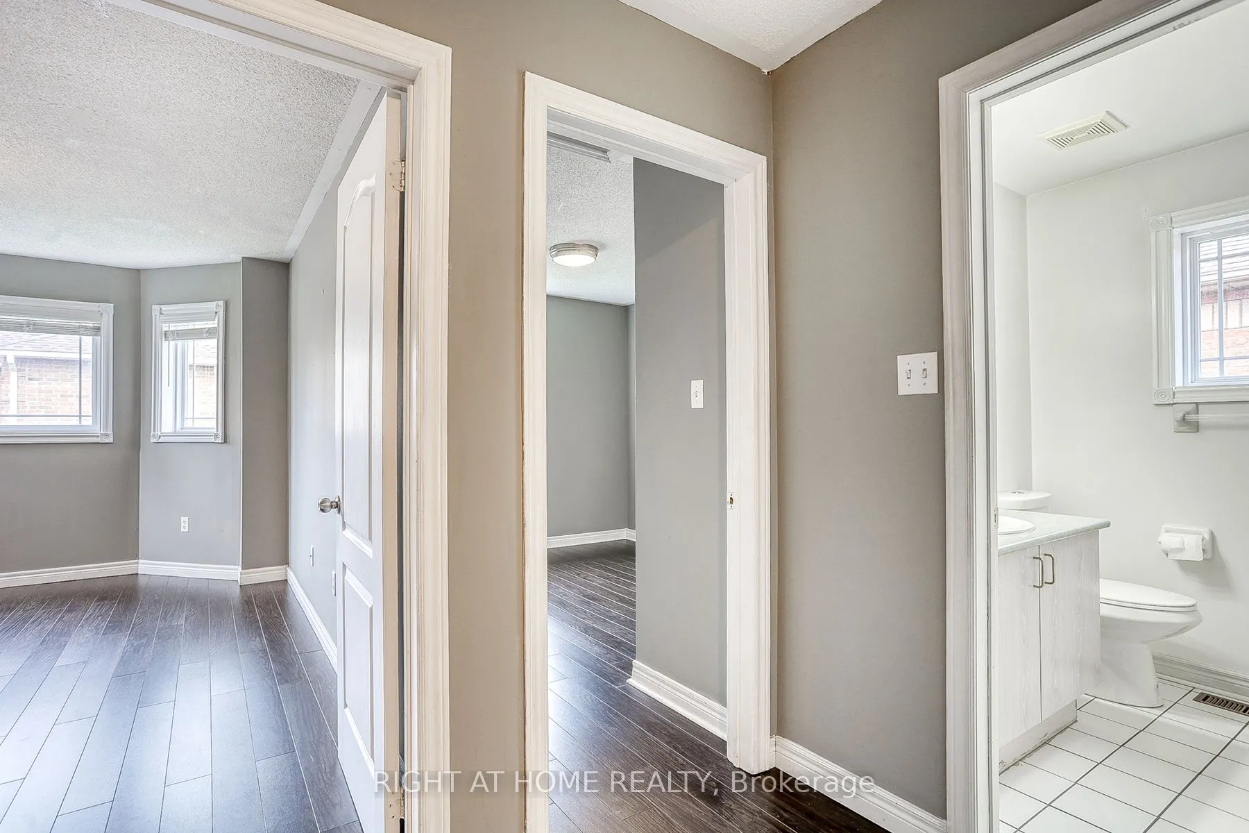 37 Brockman Crescent #UPPER