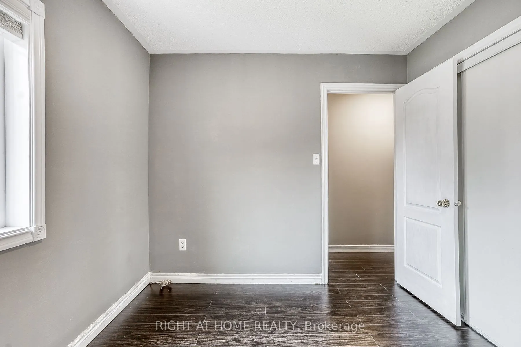 37 Brockman Crescent #UPPER