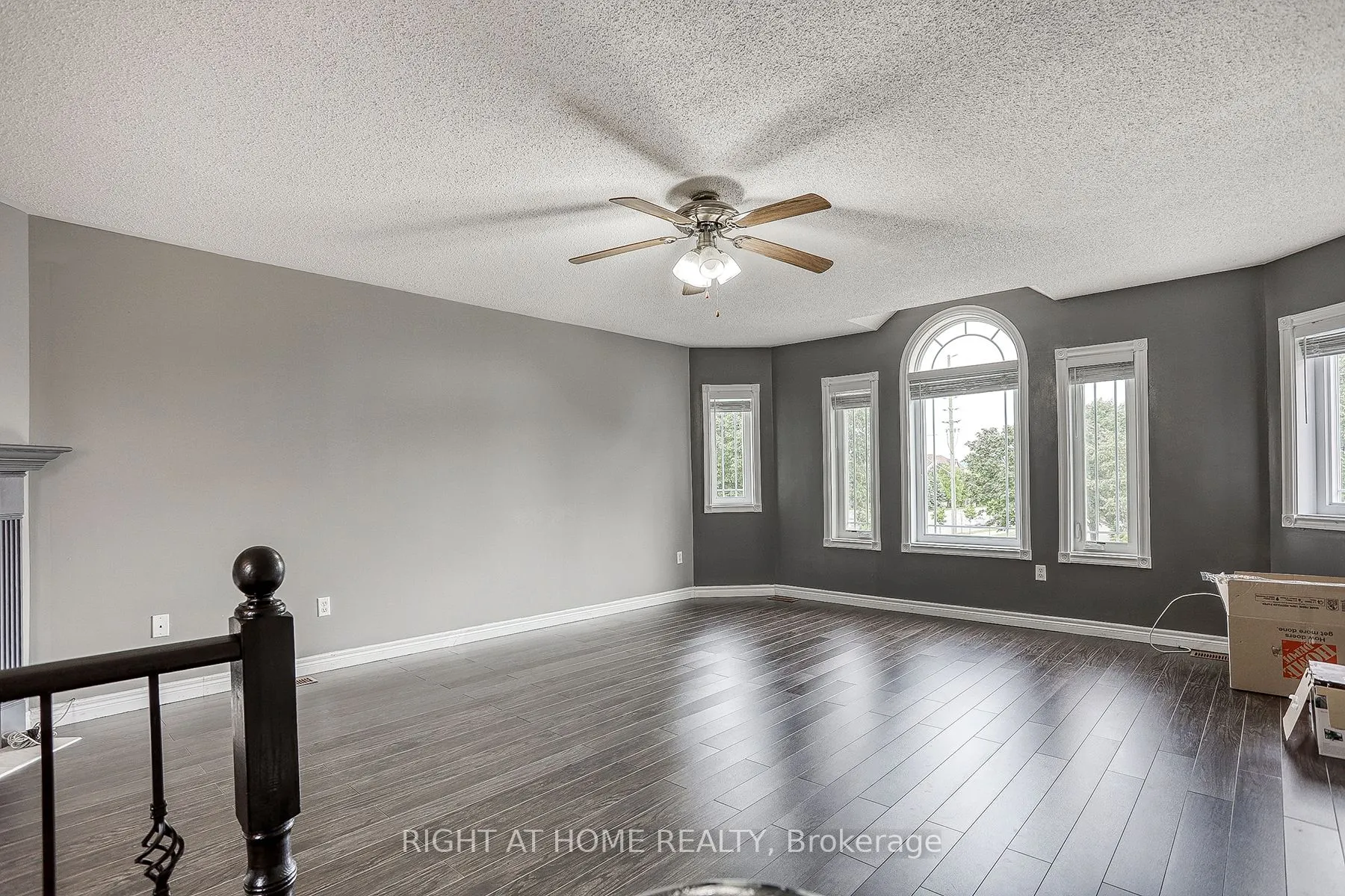 37 Brockman Crescent #UPPER