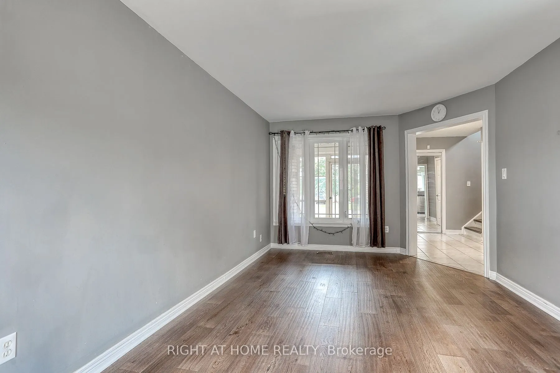 37 Brockman Crescent #UPPER