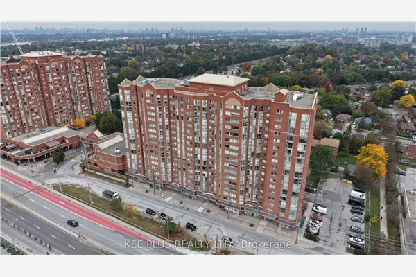 2466 Eglinton Avenue E #819
