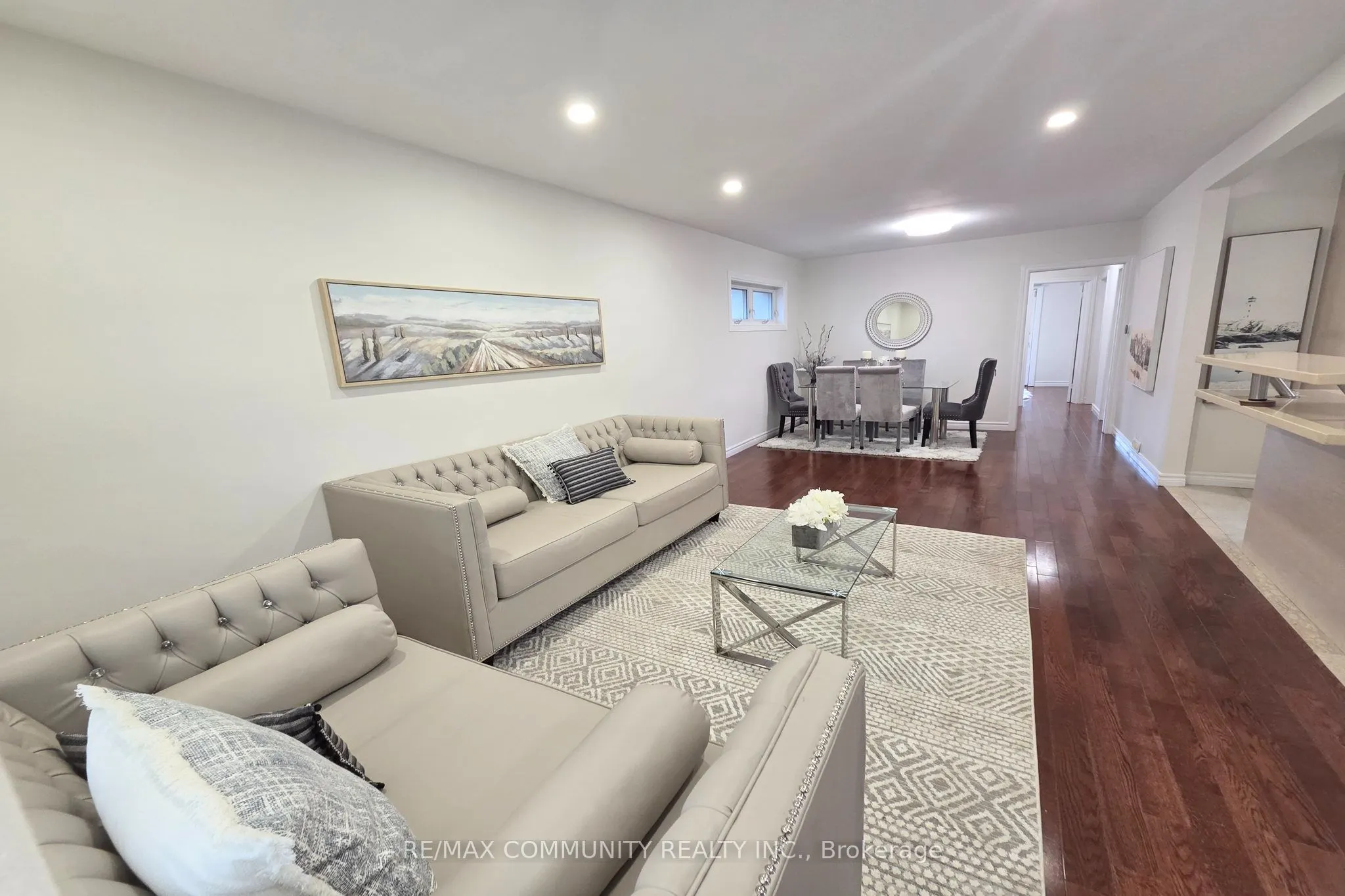 93 Waringstown Drive