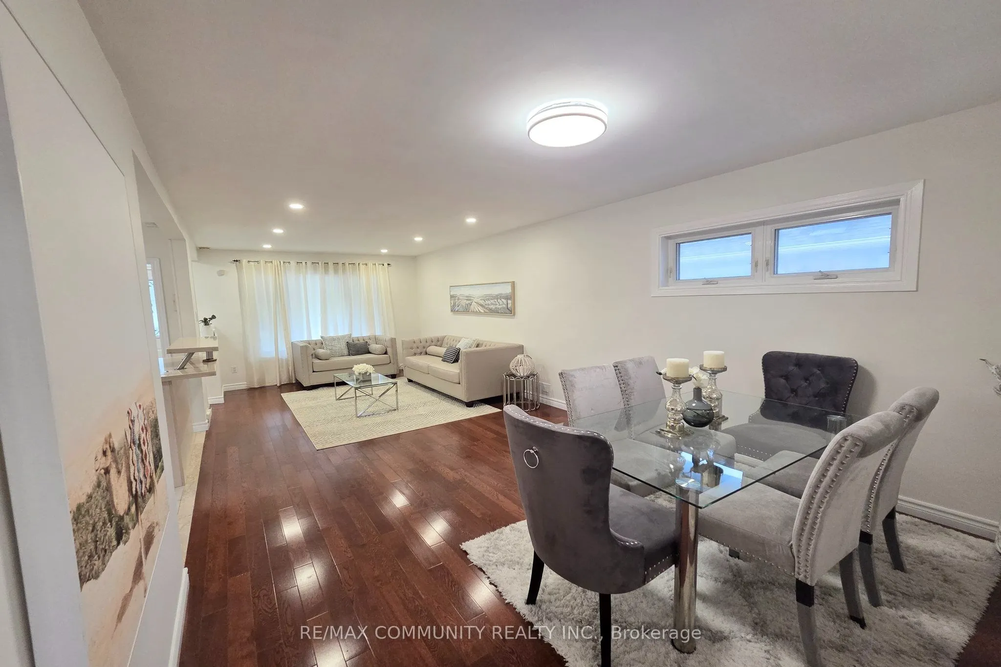 93 Waringstown Drive