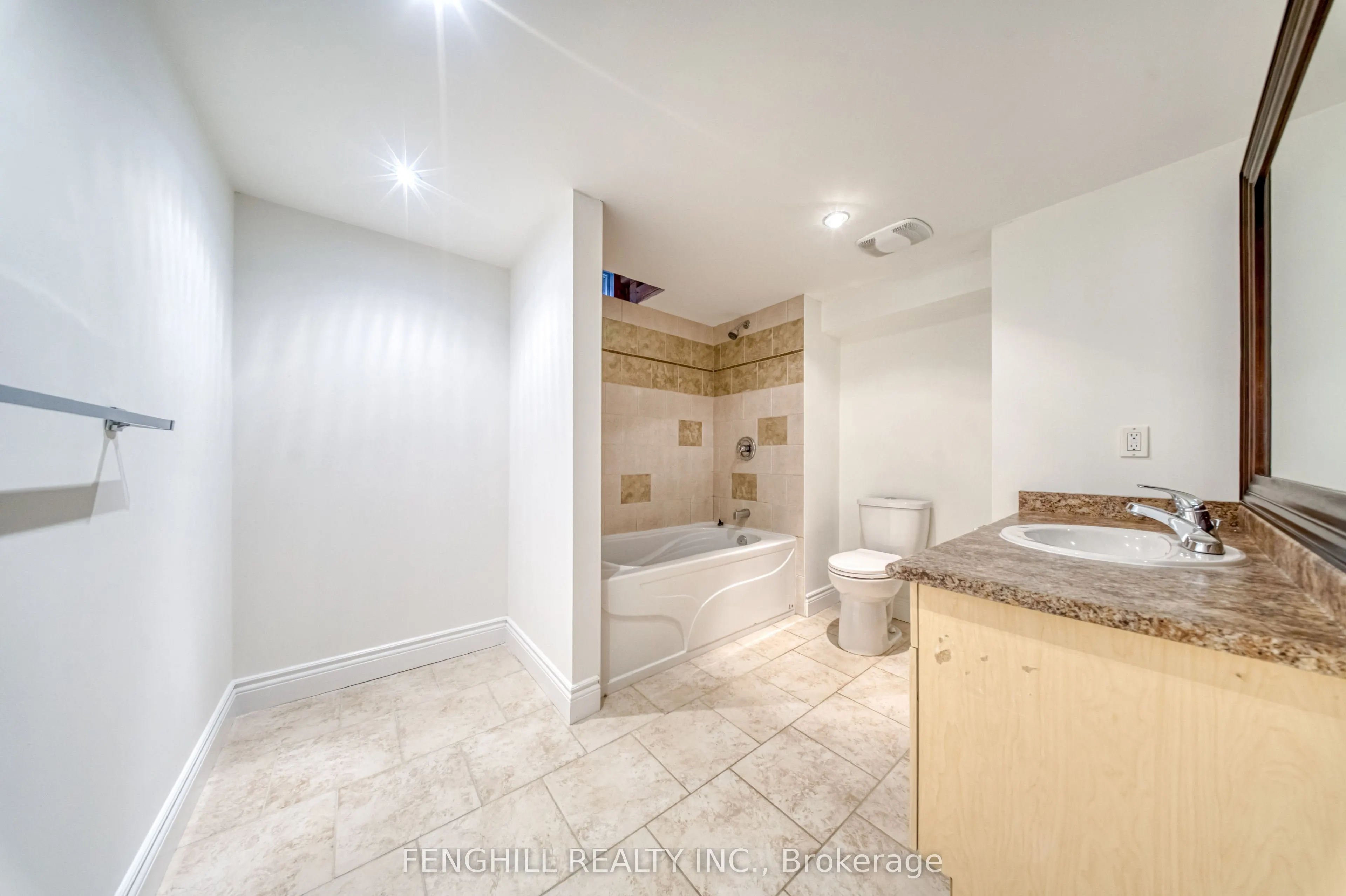 842 Greenleaf Circle