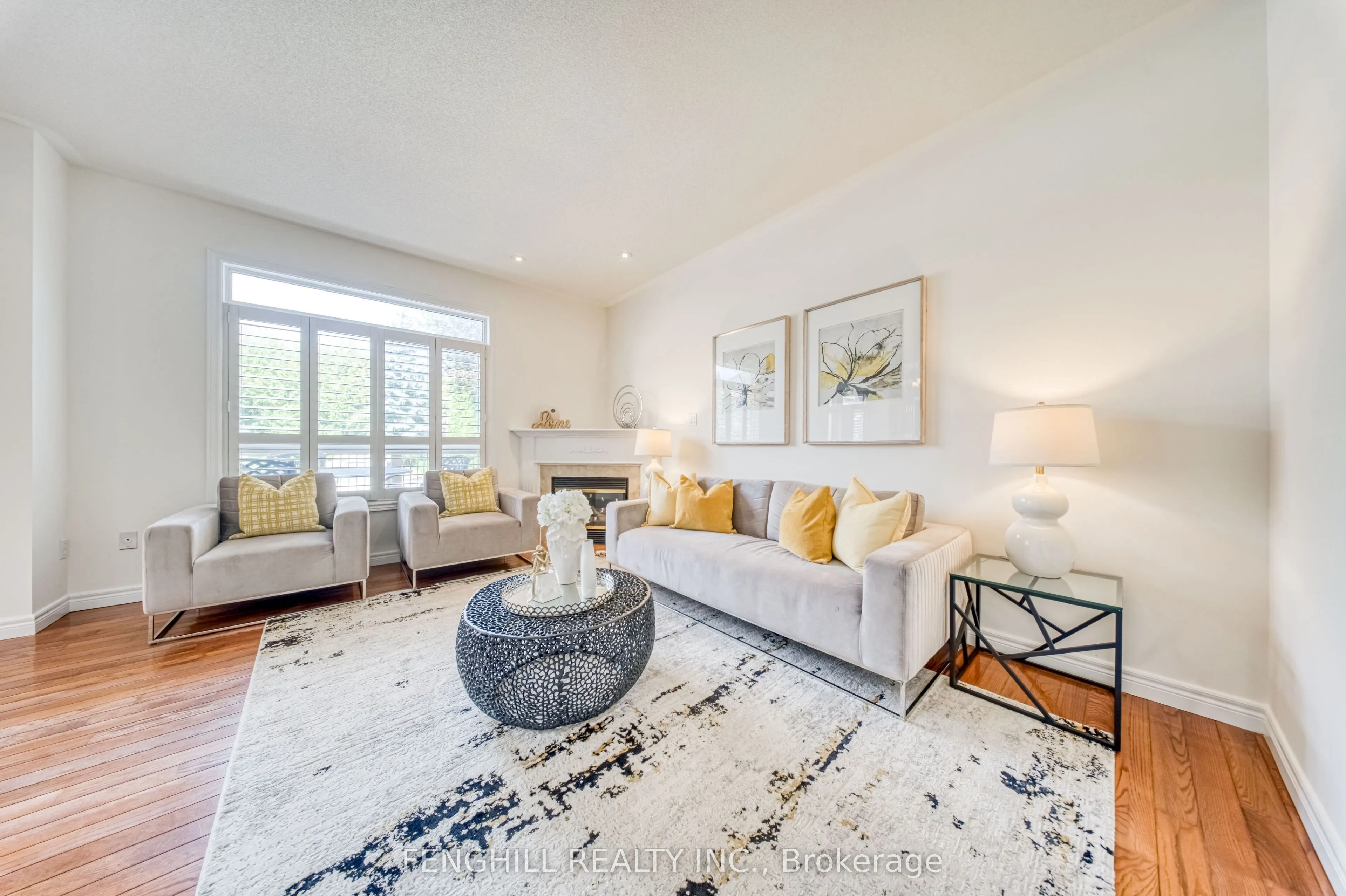 842 Greenleaf Circle