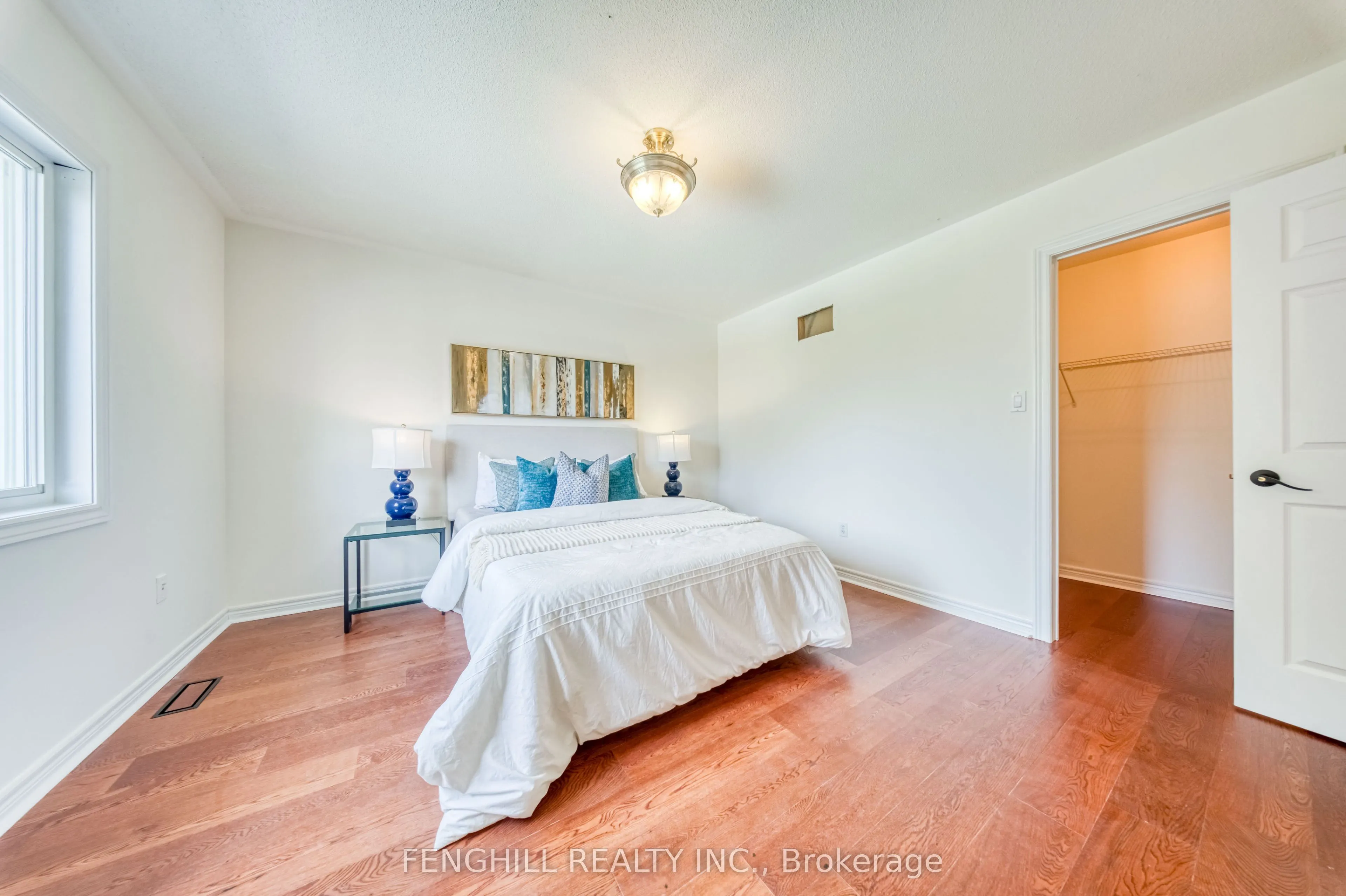 842 Greenleaf Circle