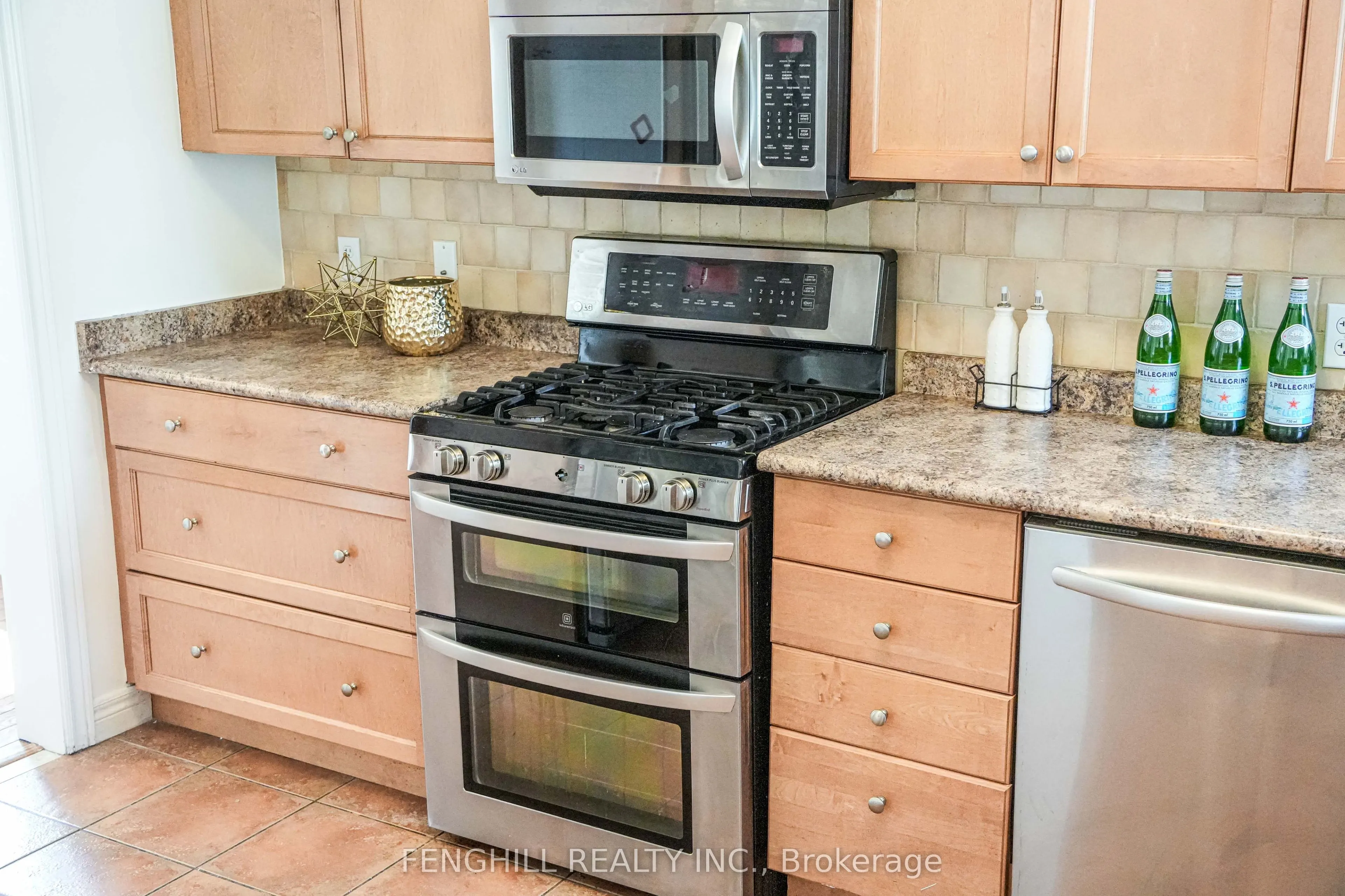 842 Greenleaf Circle