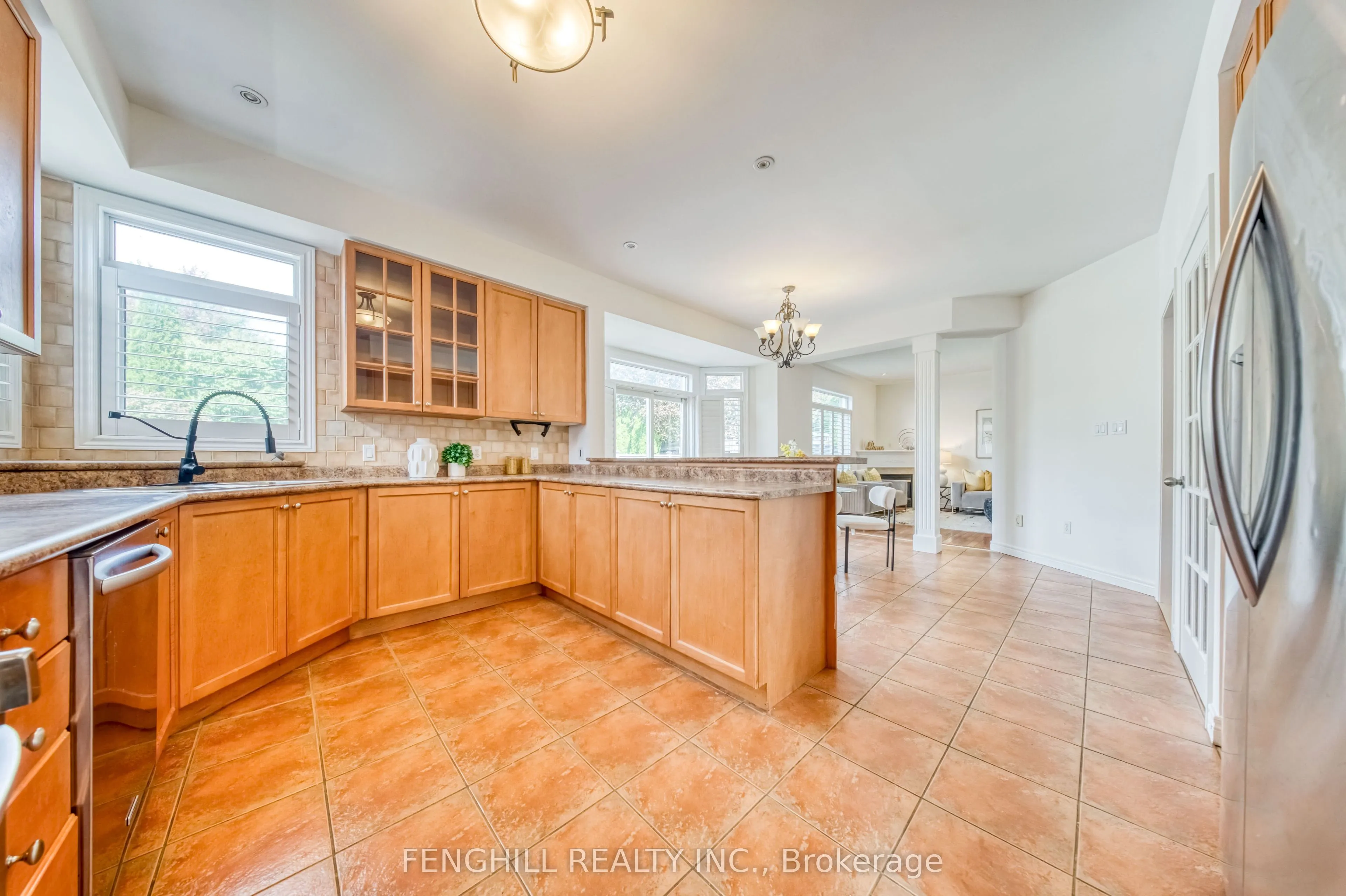 842 Greenleaf Circle