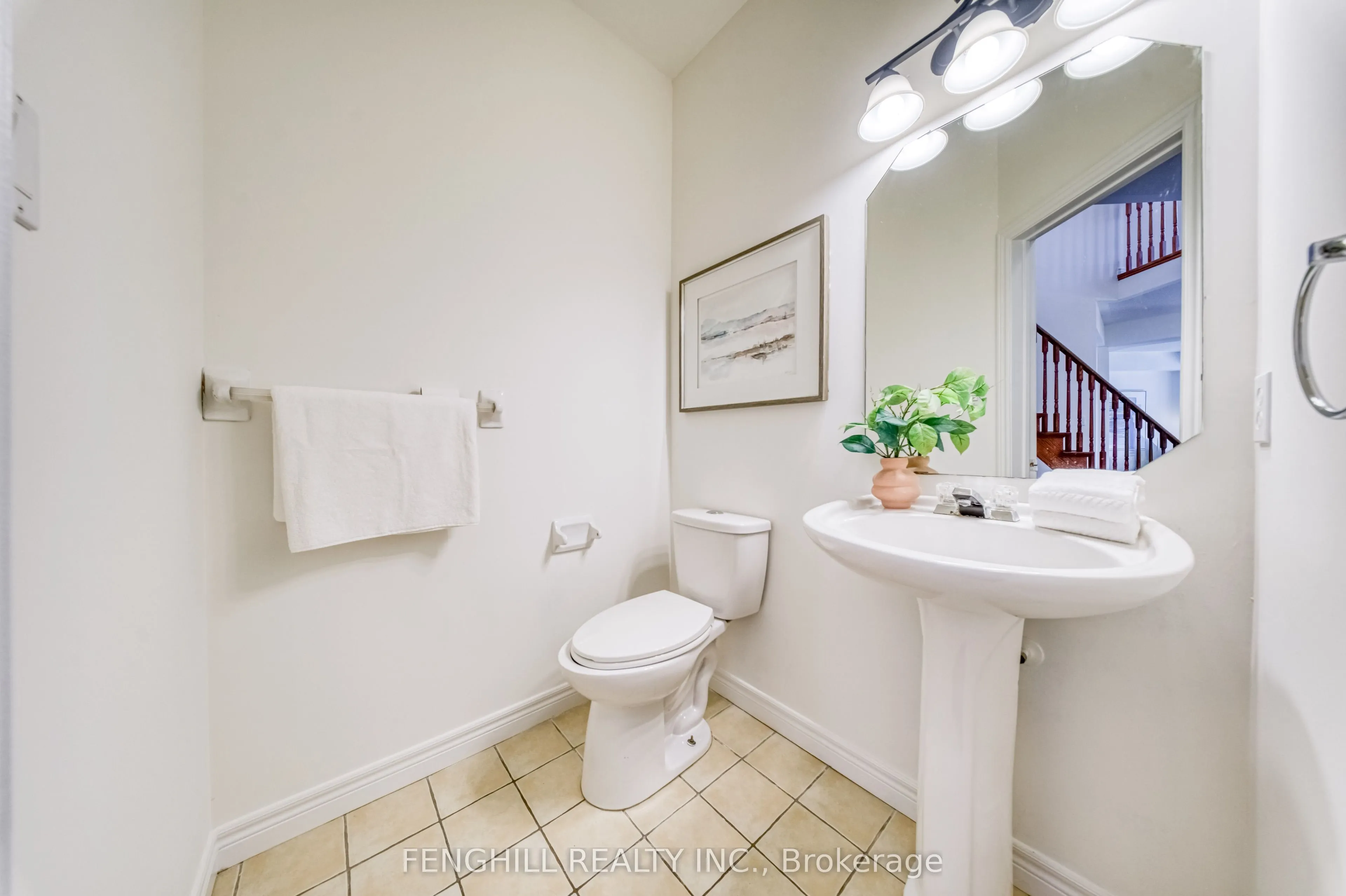 842 Greenleaf Circle