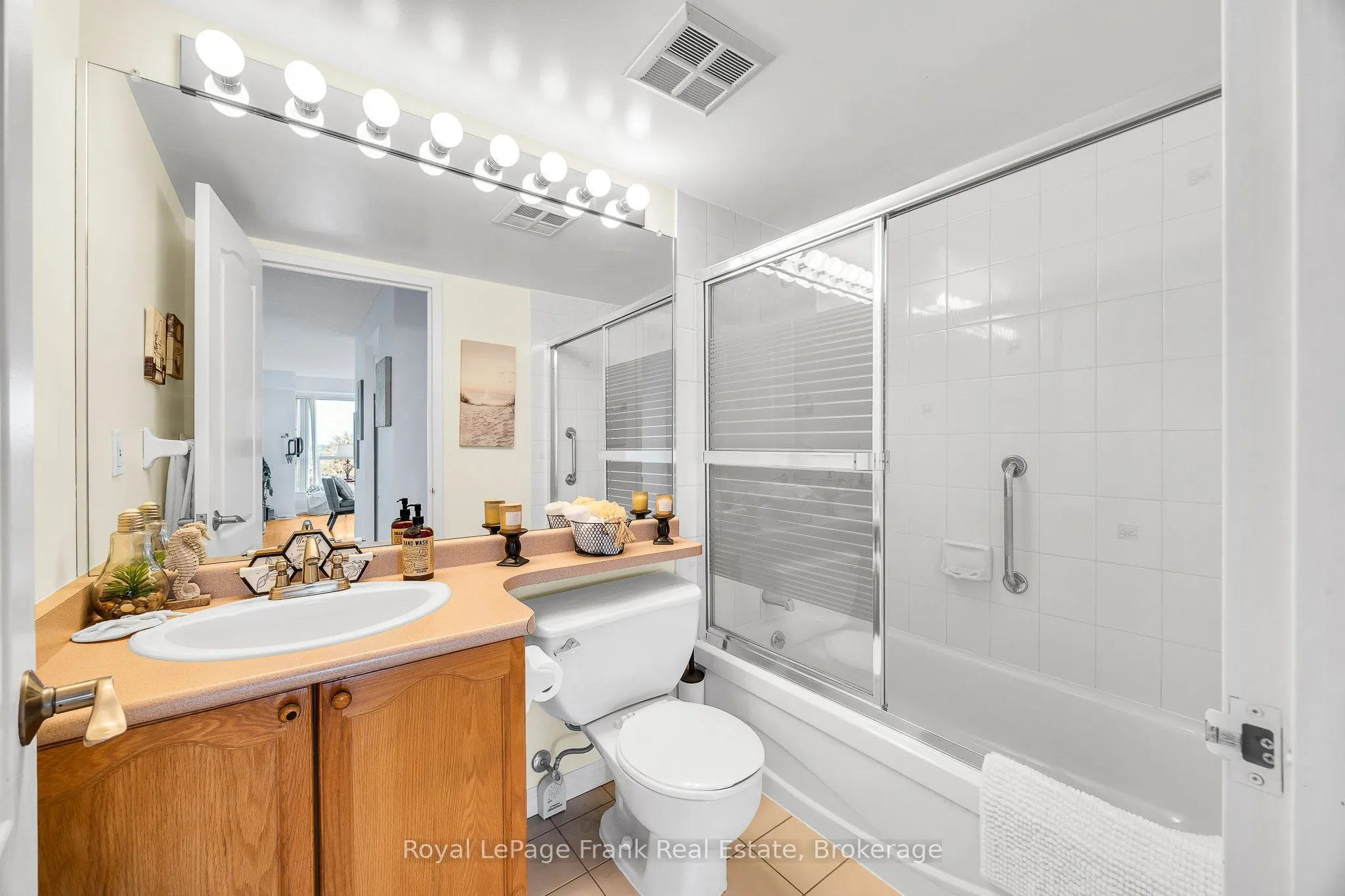 712 Rossland Road E #602