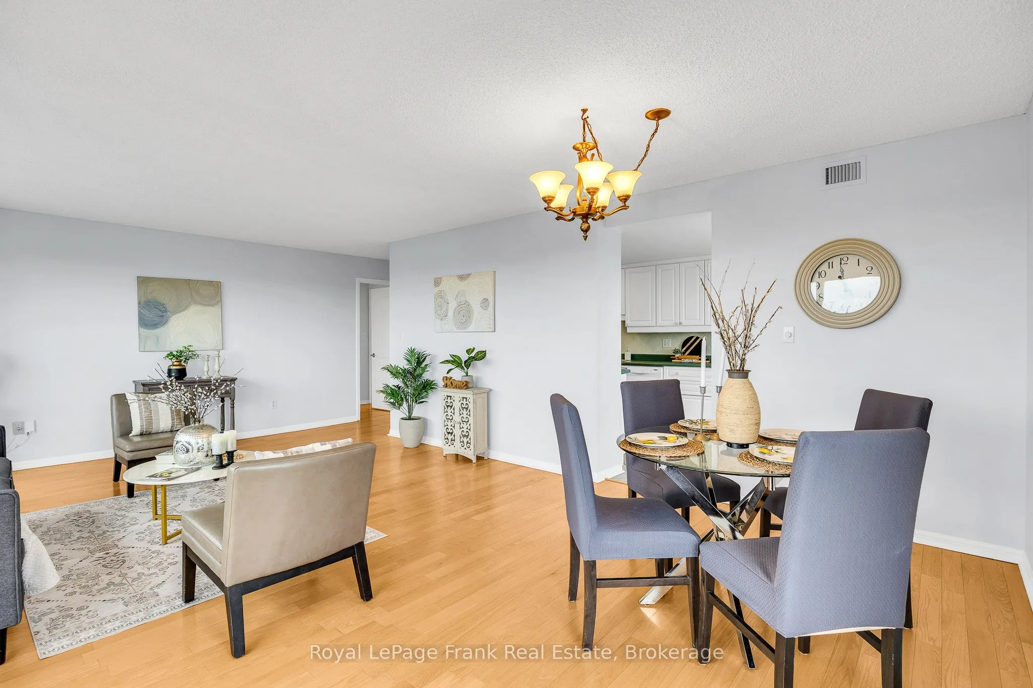 712 Rossland Road E #602