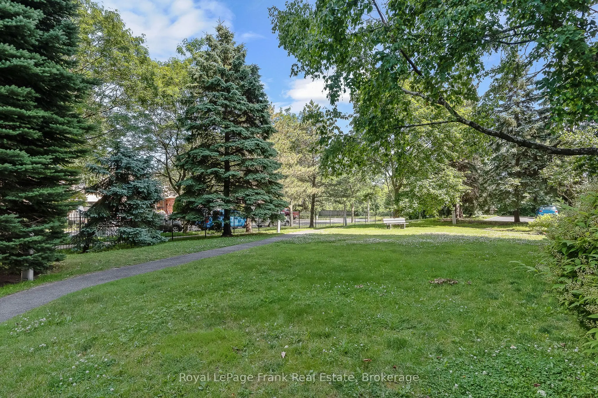 712 Rossland Road E #602