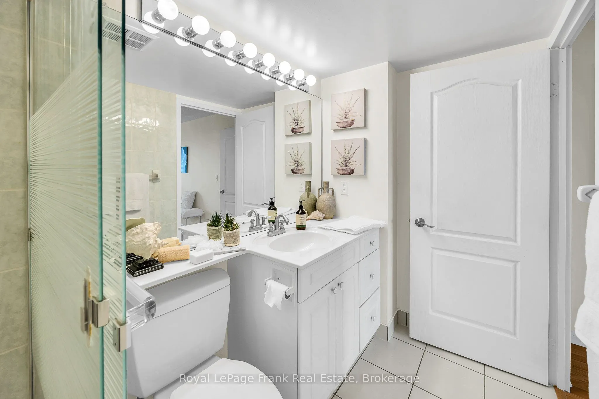 712 Rossland Road E #602