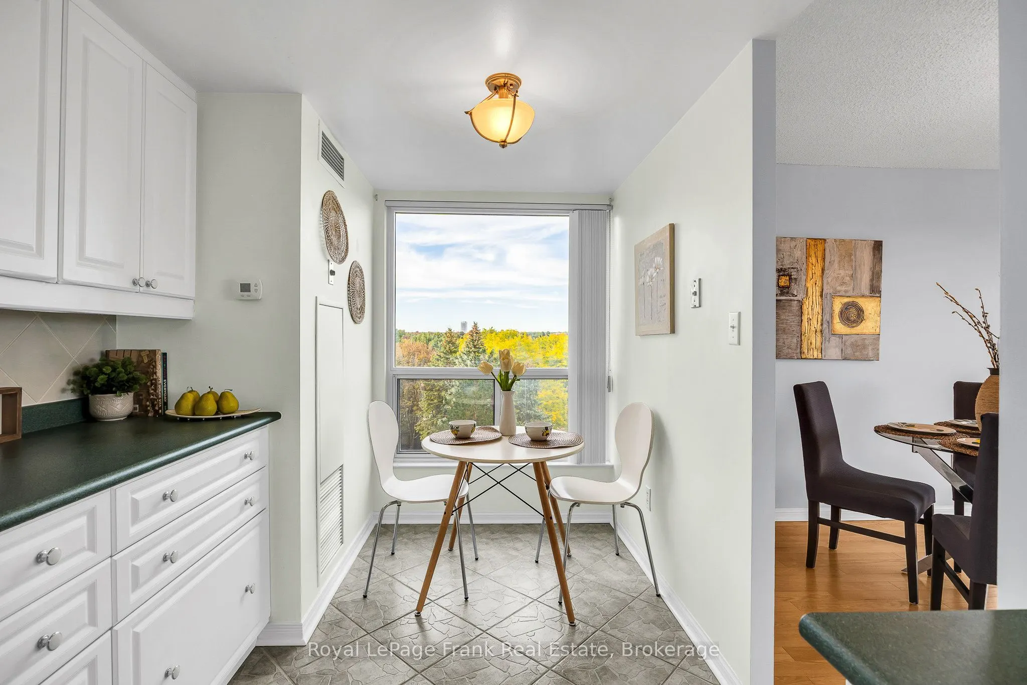 712 Rossland Road E #602
