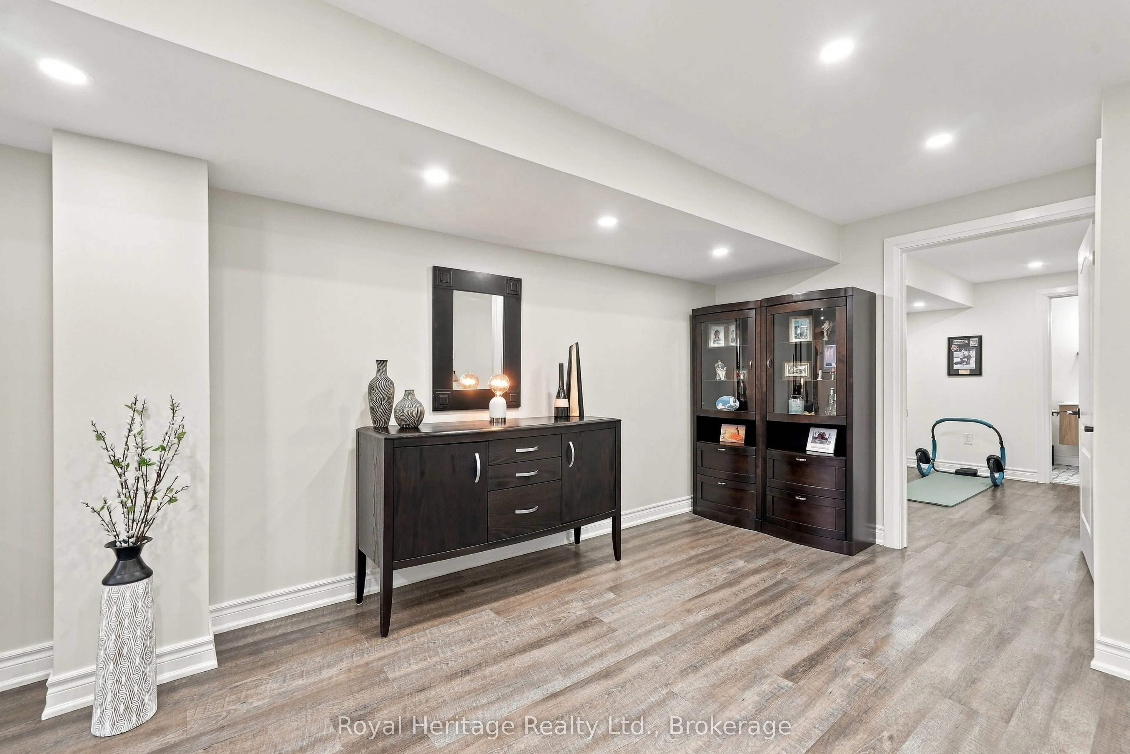 66 Longshore Way