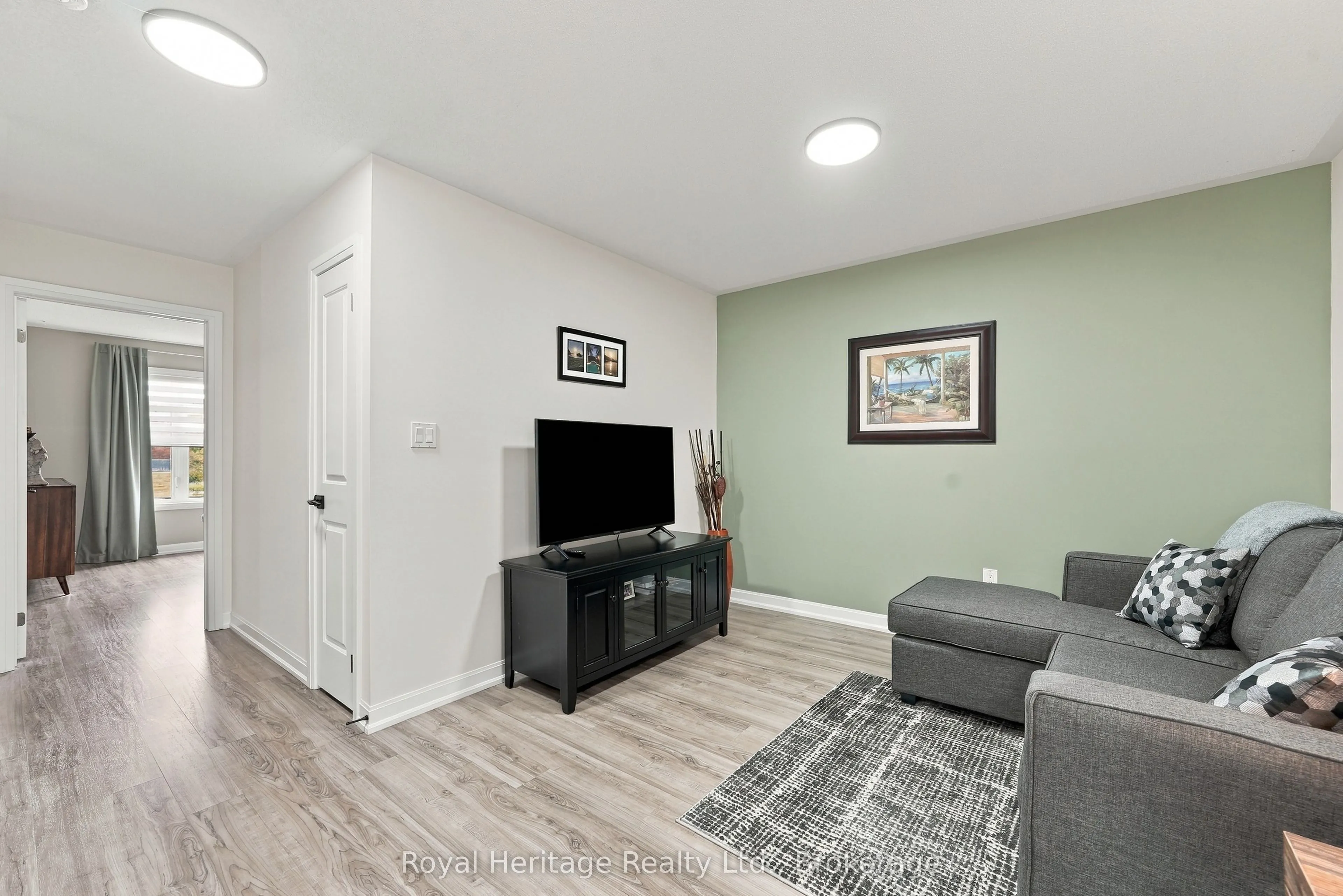66 Longshore Way