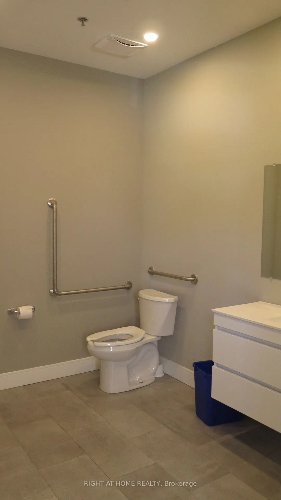1725 Kingston Road #Unit # 18