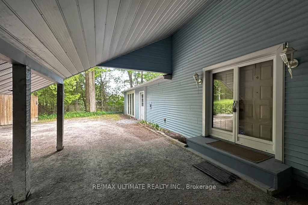 44 Chalk Lake Road