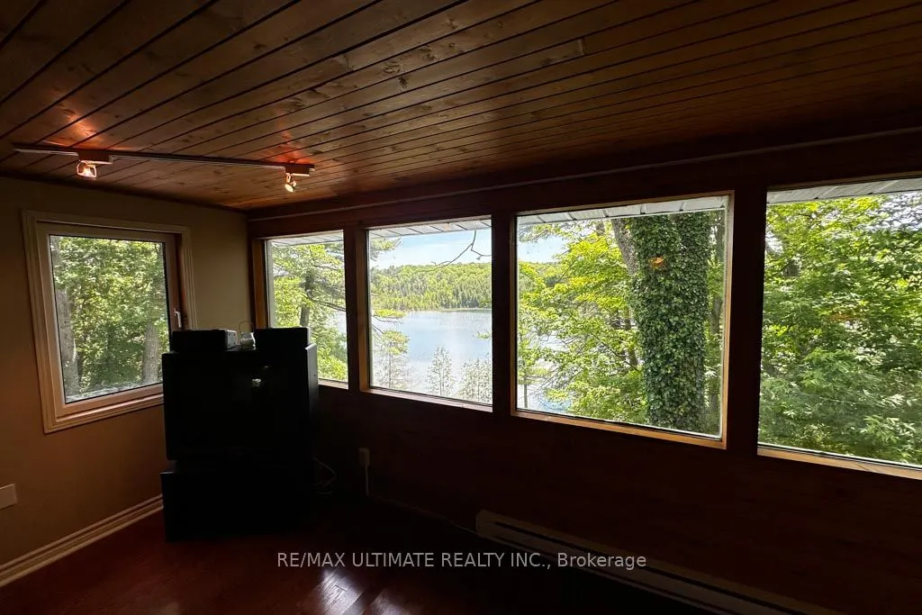 44 Chalk Lake Road