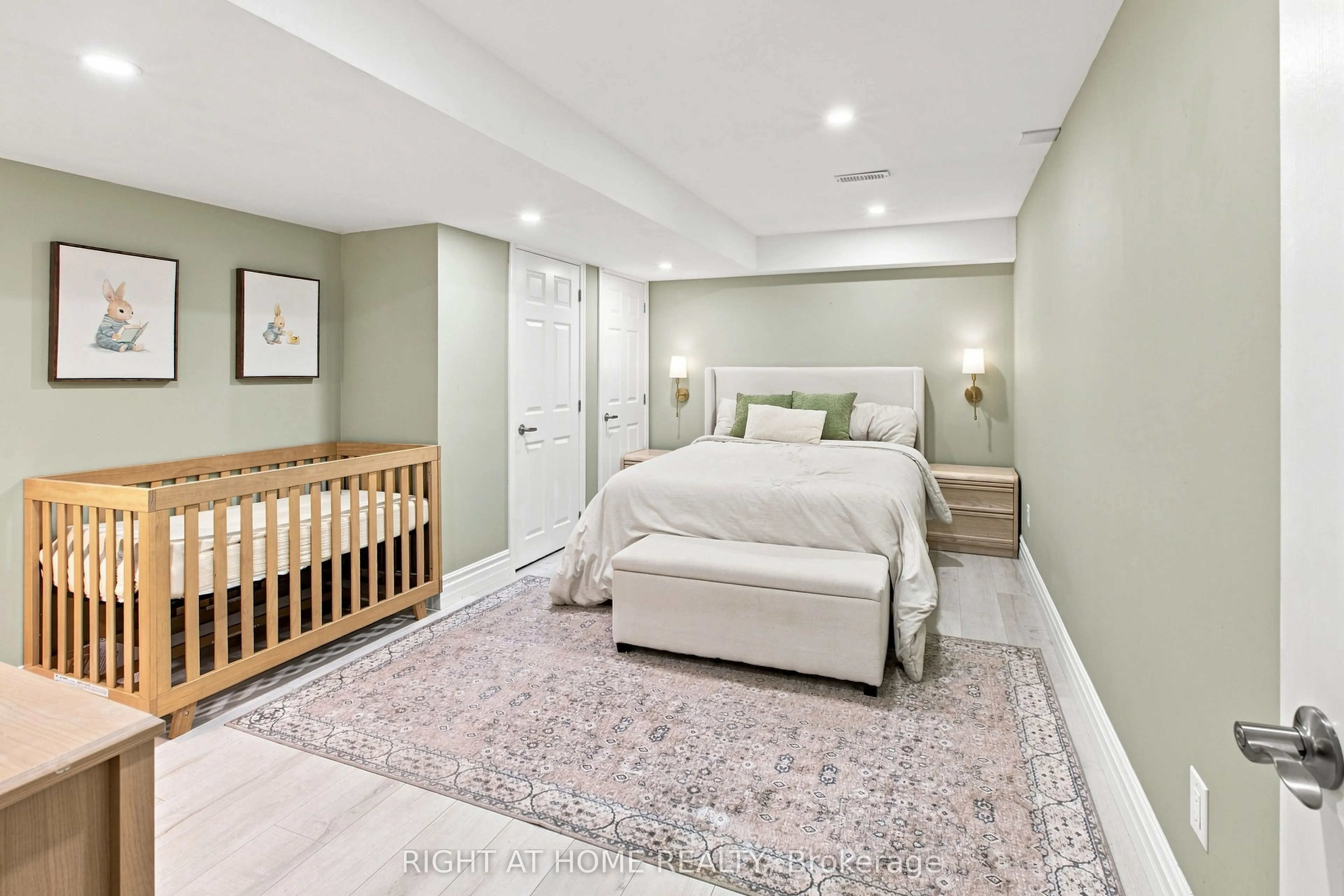2349 Dress Circle Crescent