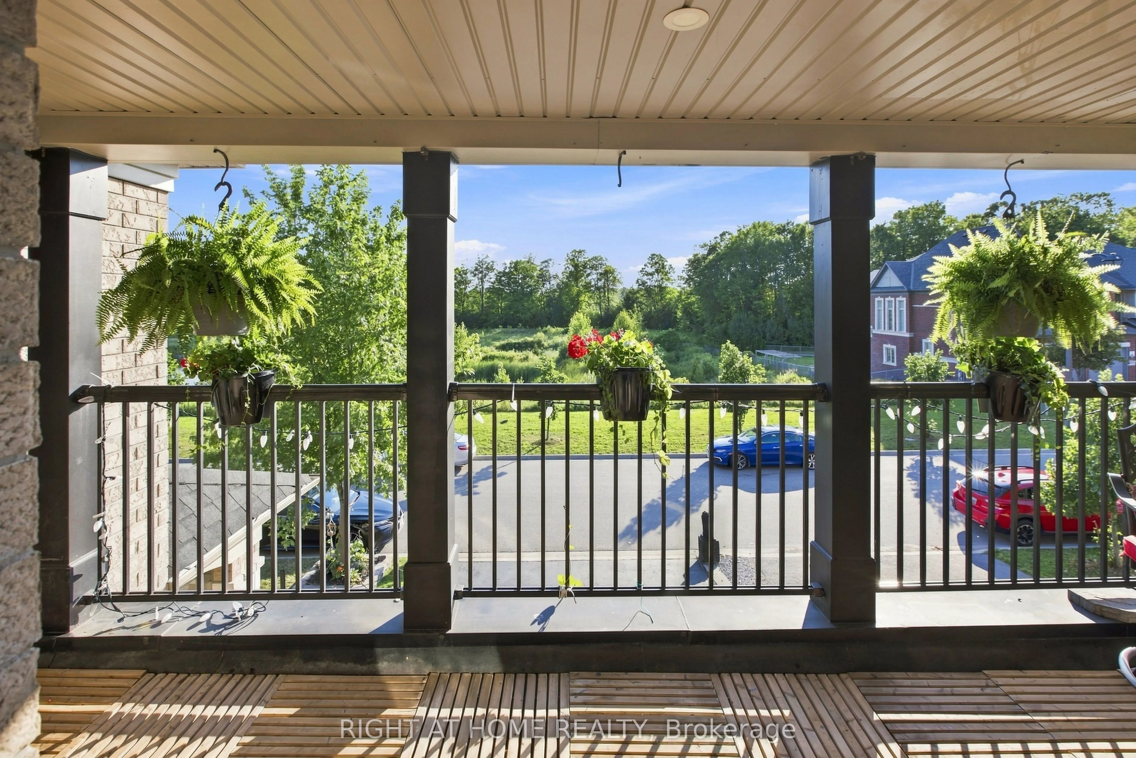 2349 Dress Circle Crescent