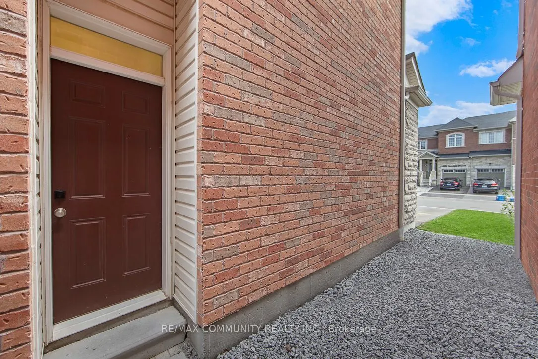 2447 Moonlight Crescent #Bsmt