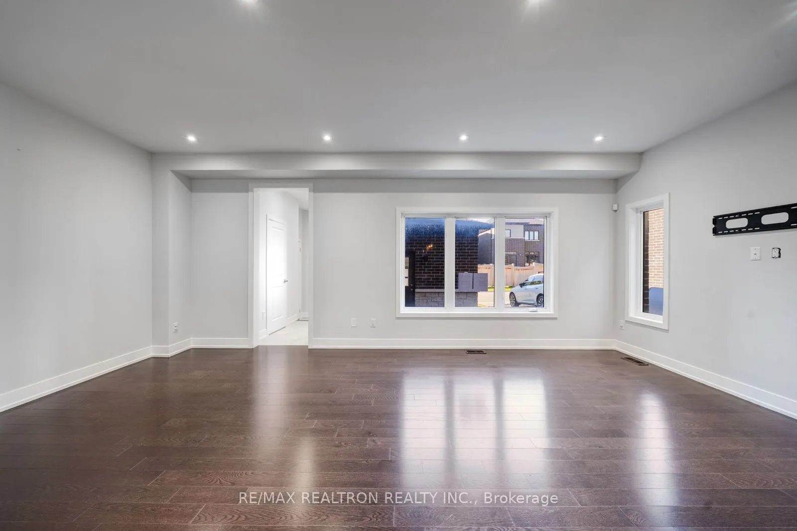 208 Coronation Road