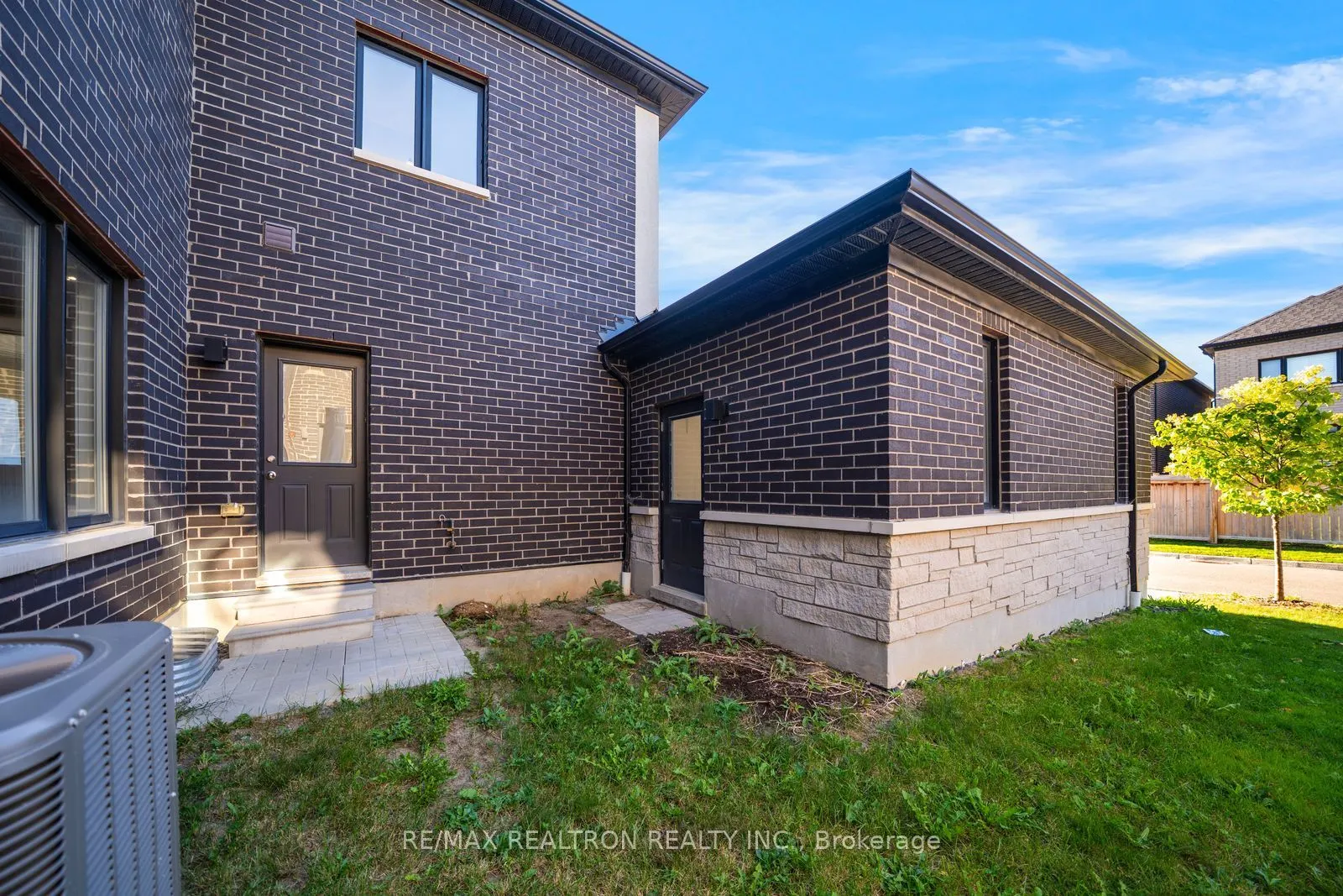 208 Coronation Road