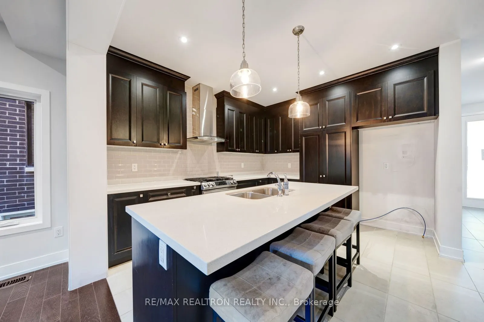 208 Coronation Road