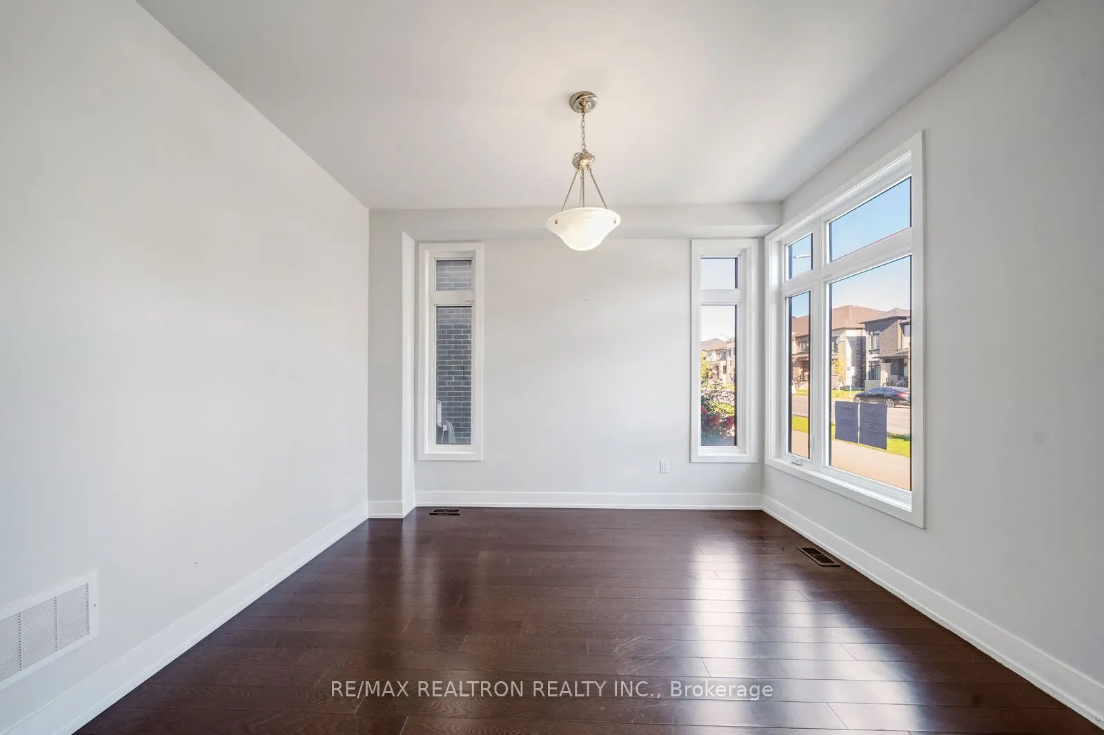 208 Coronation Road