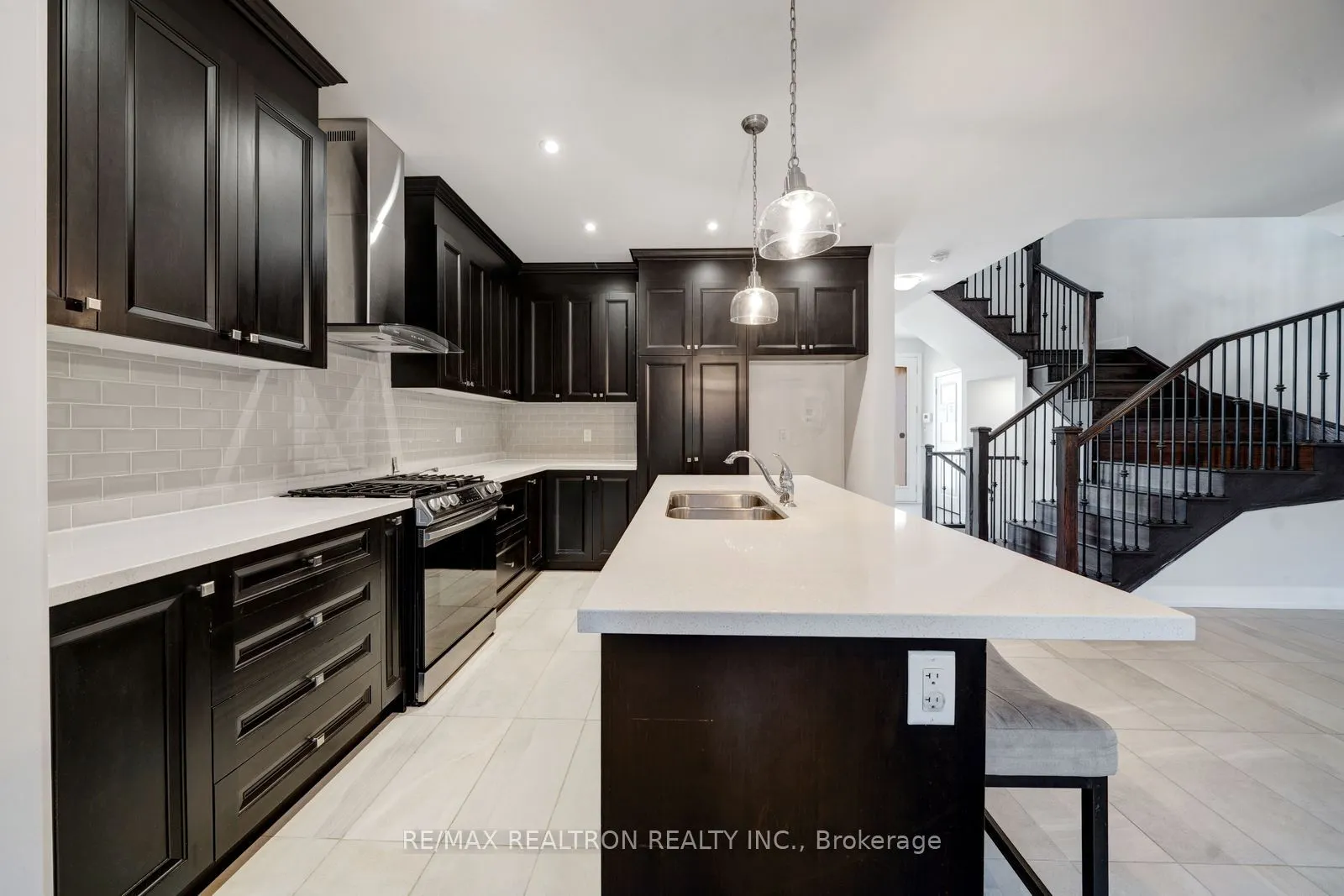 208 Coronation Road