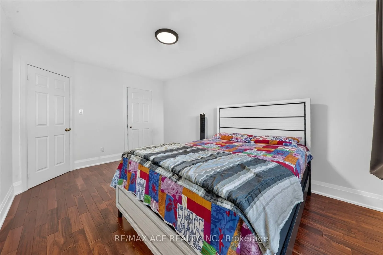 1446 Sandhurst Crescent