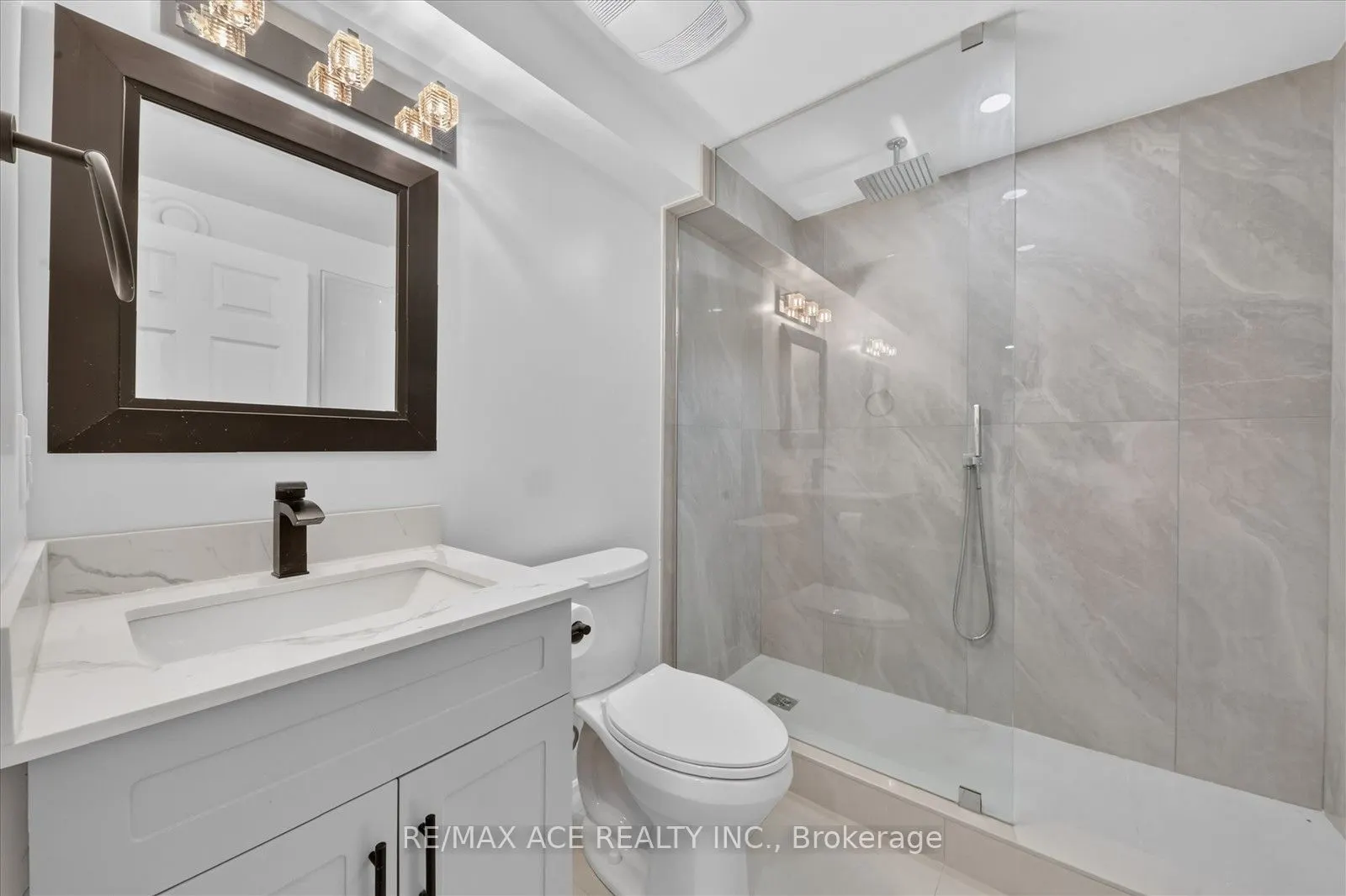 1446 Sandhurst Crescent